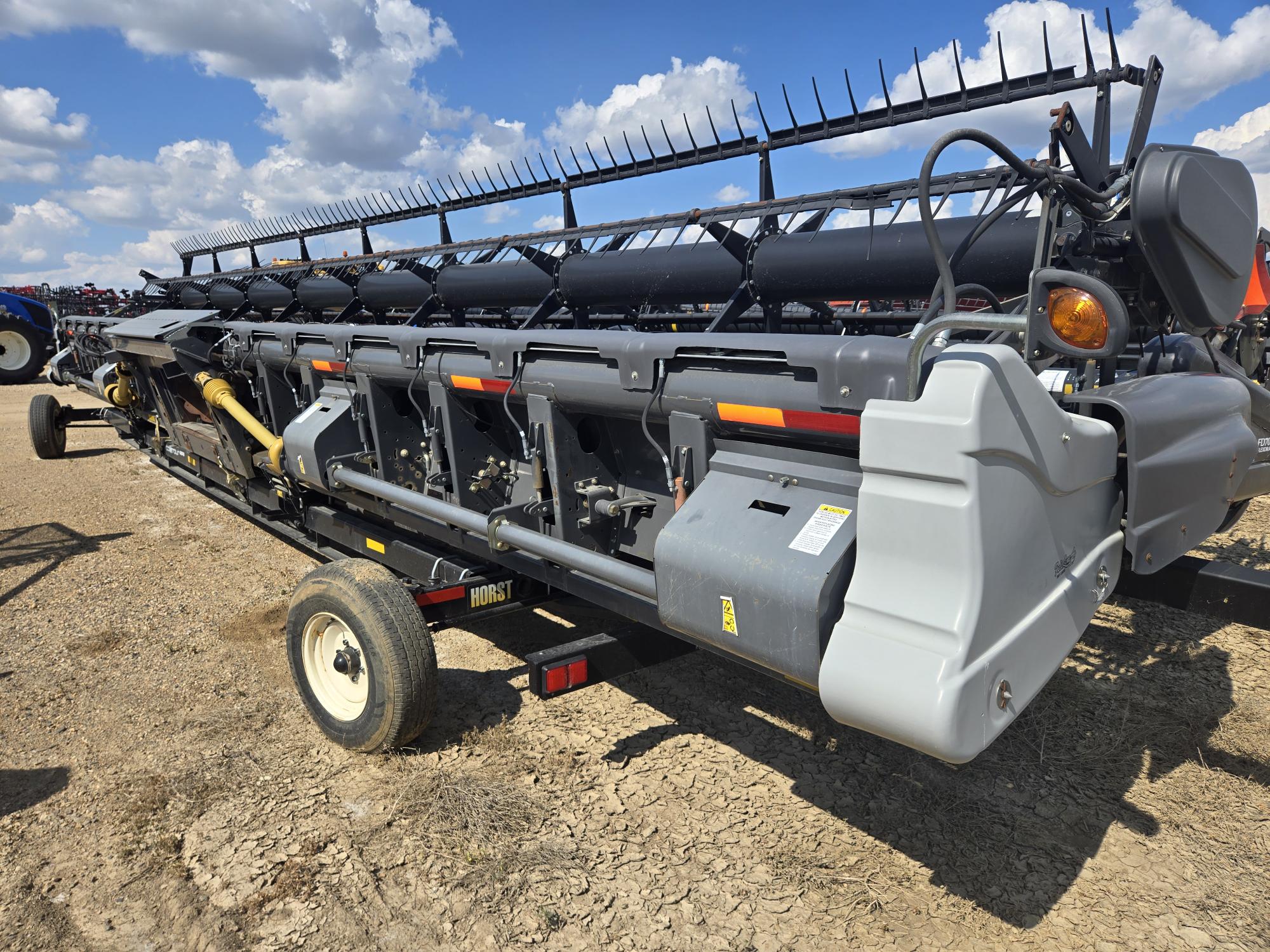 2013 Massey Ferguson 9250-40 Header Combine