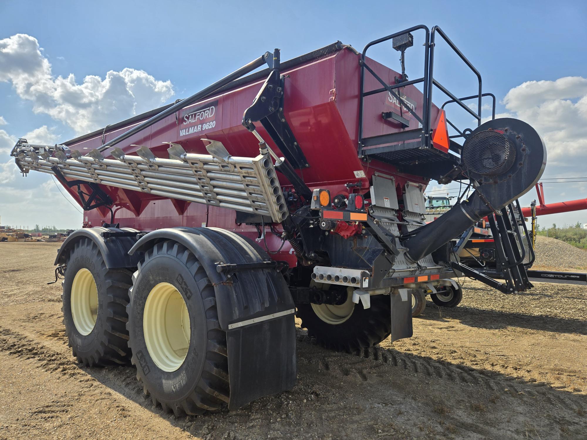 2018 Salford Valmar 9620 Fertilizer Spreader