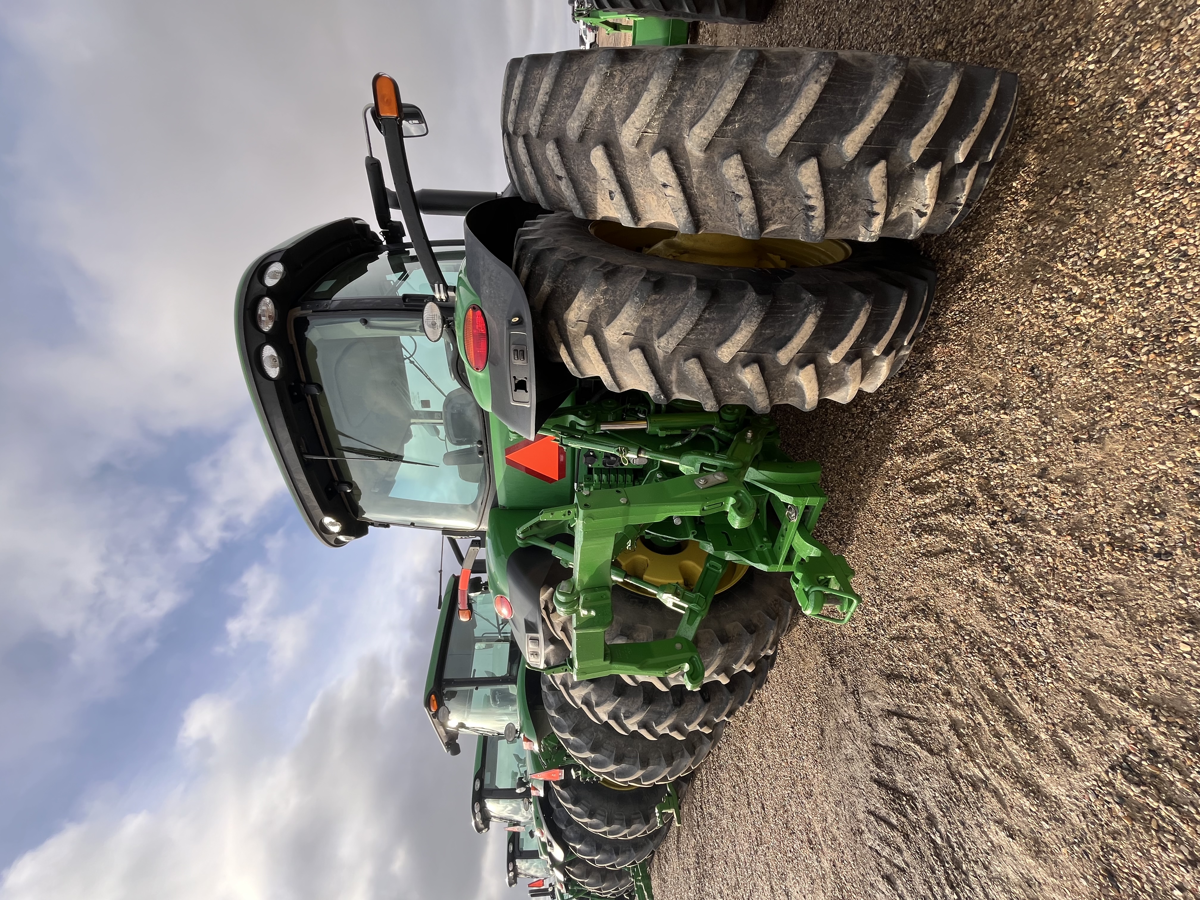 2013 John Deere 8235R Tractor