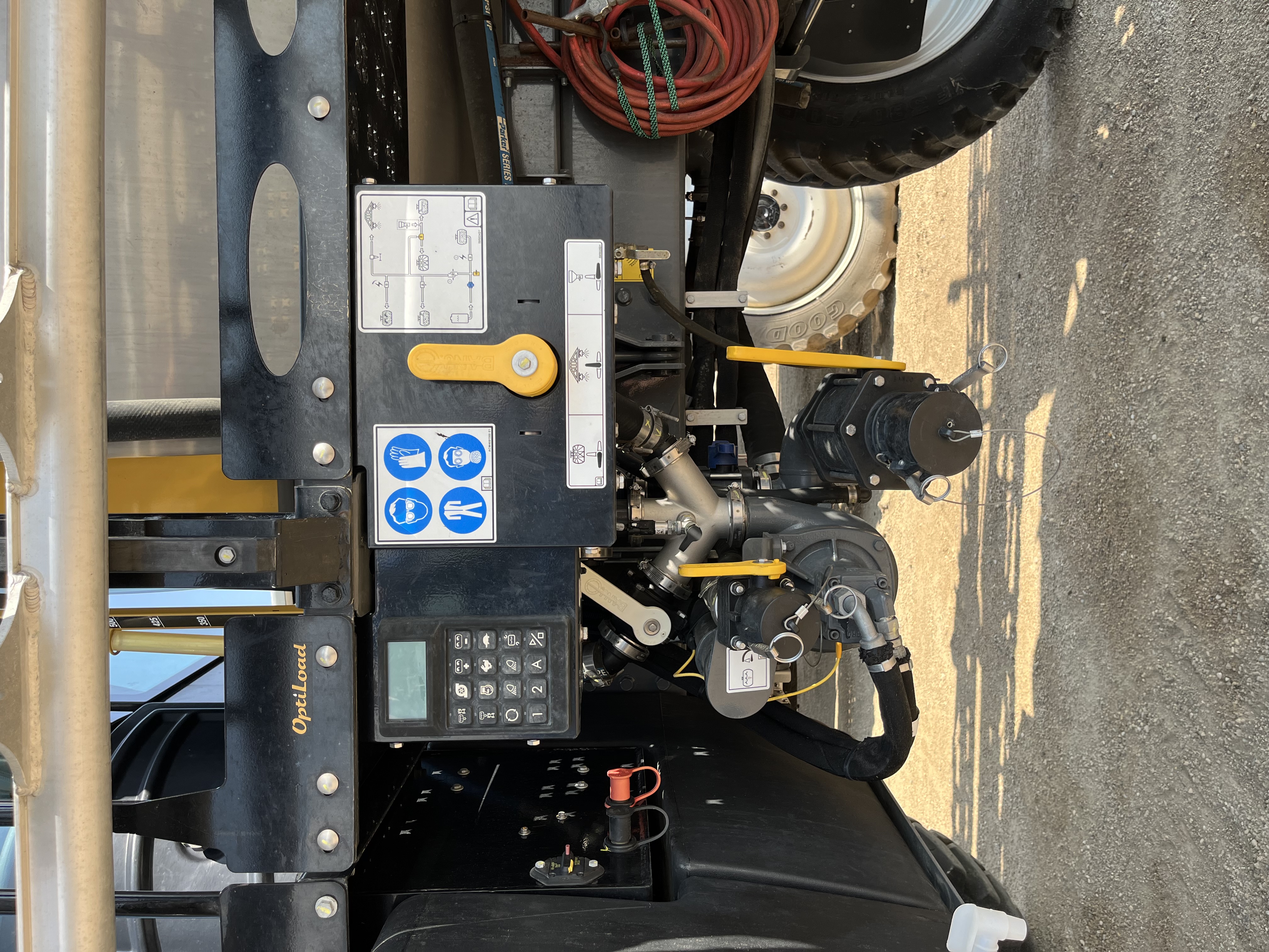 2019 RoGator RG1300C Sprayer/High Clearance