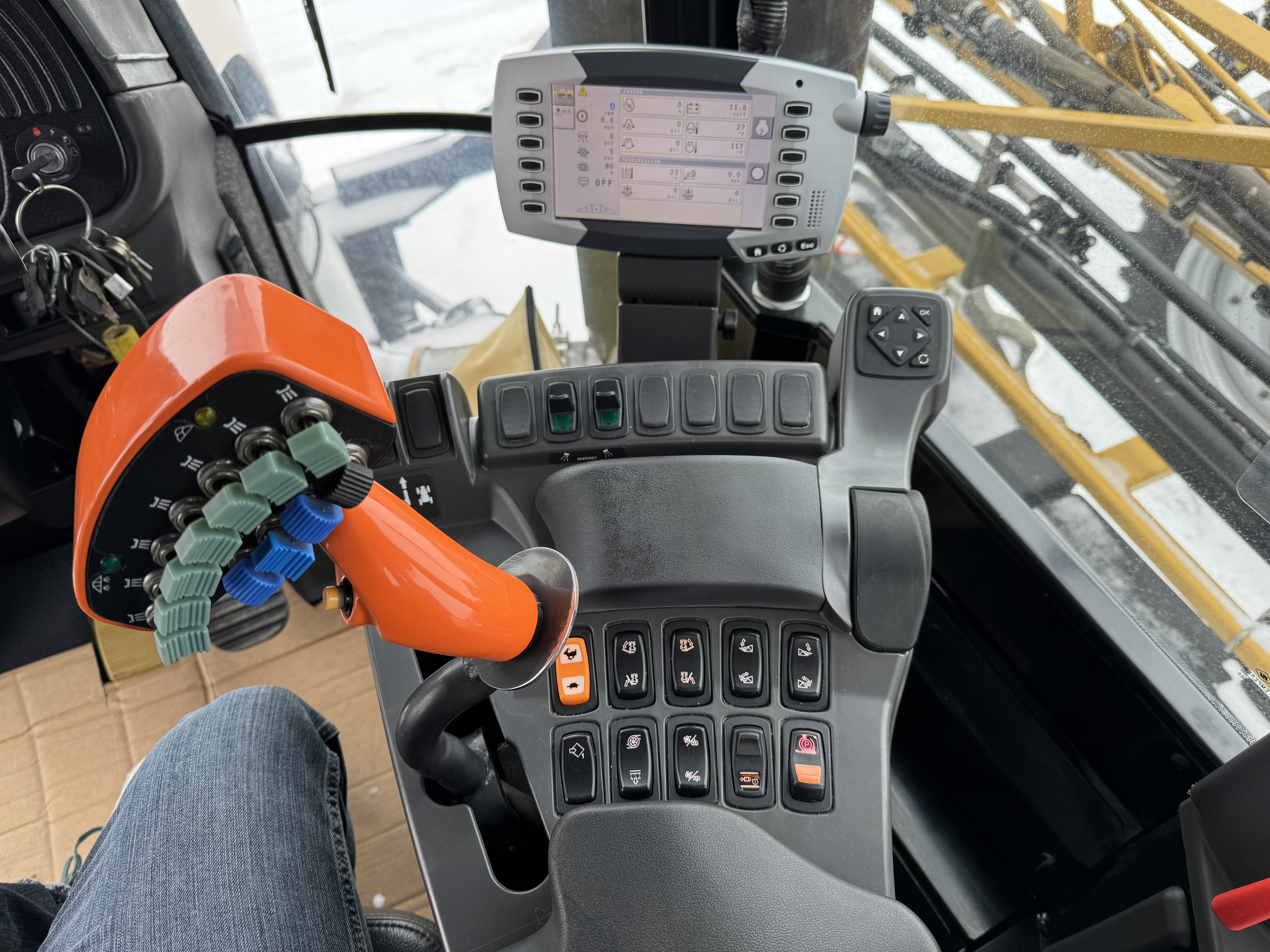 2017 RoGator RG1300B Sprayer/High Clearance