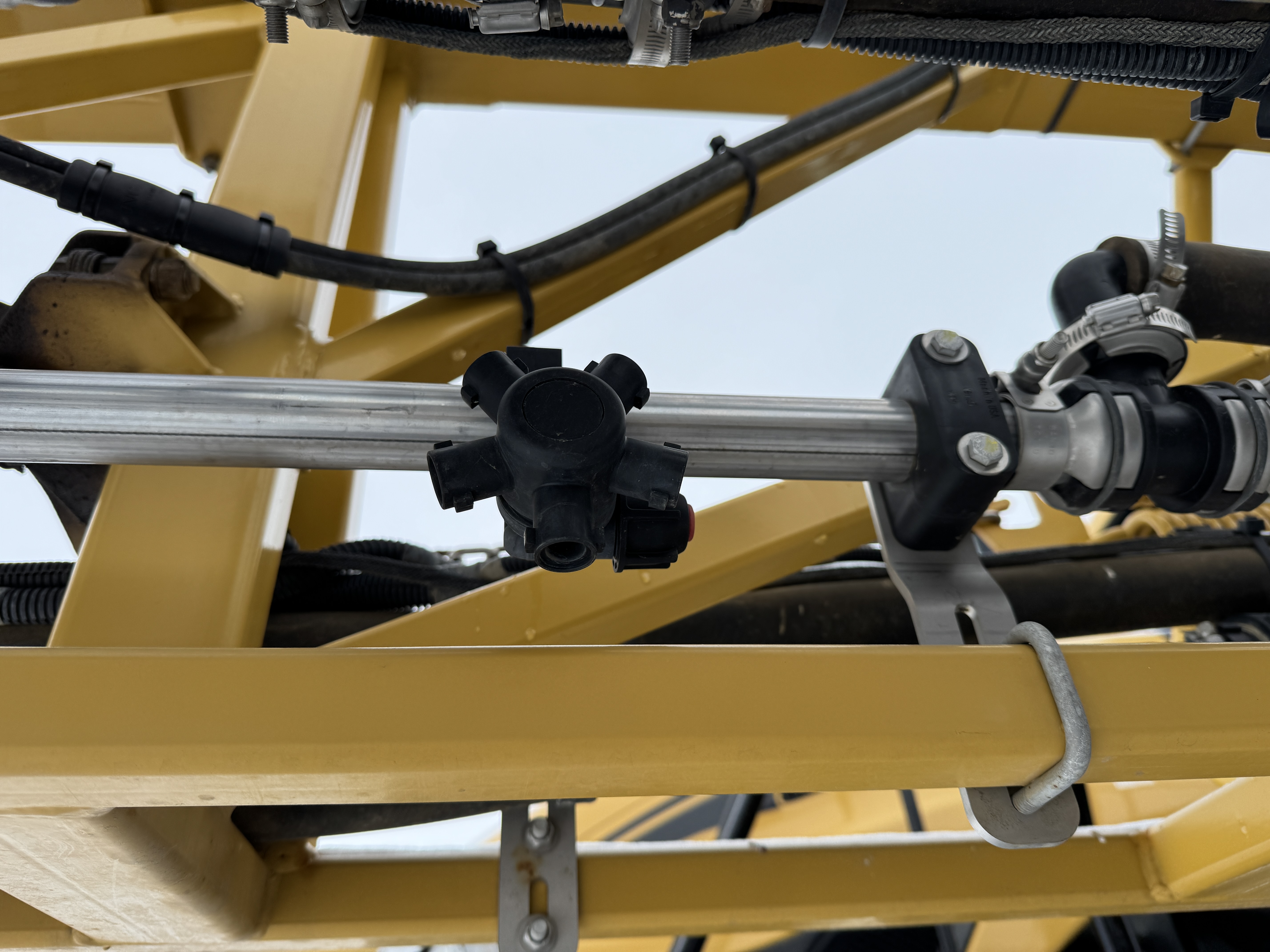 2017 RoGator RG1300B Sprayer/High Clearance