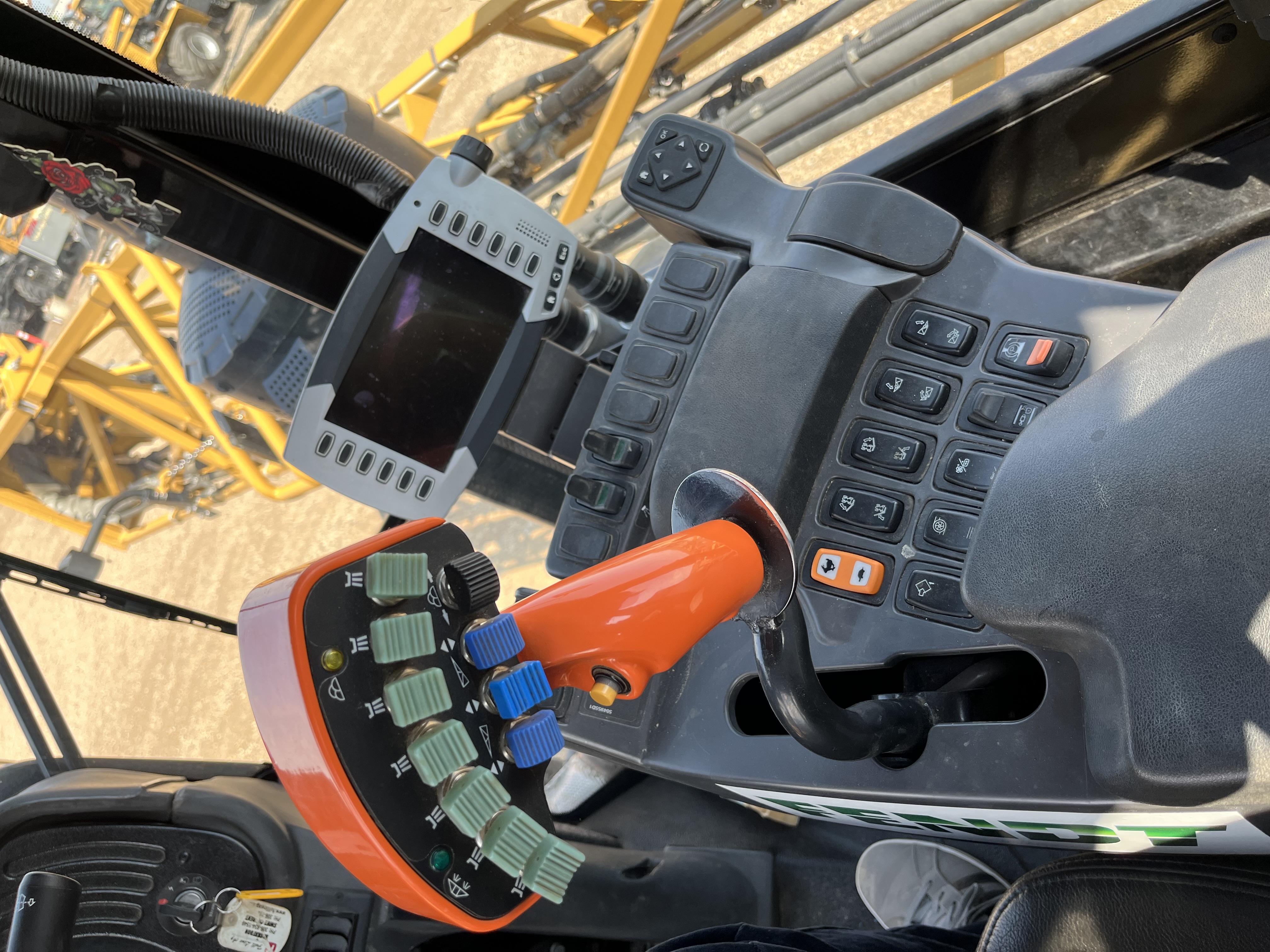 2017 RoGator RG1300B Sprayer/High Clearance