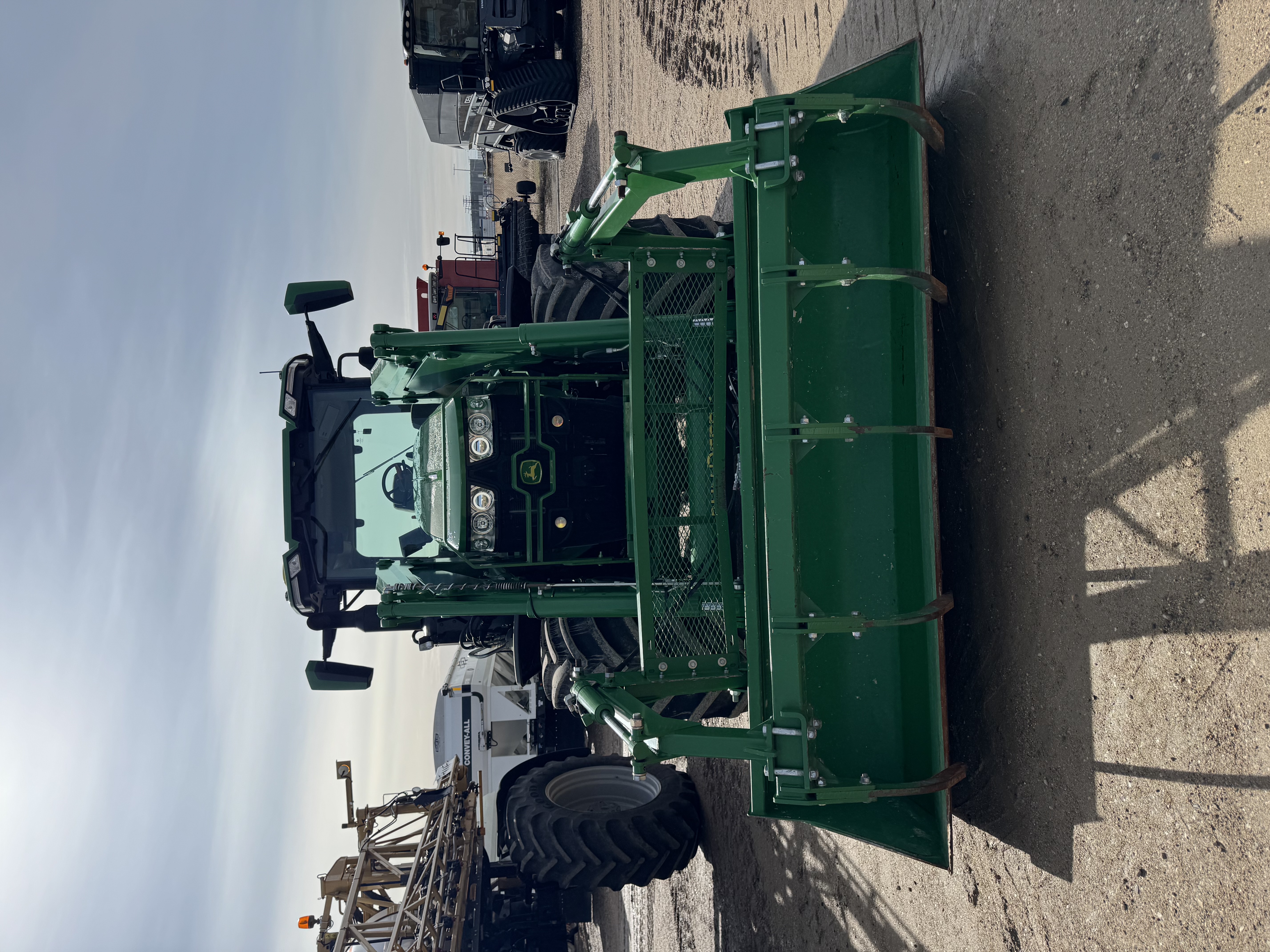 2021 John Deere 7R 210 Tractor