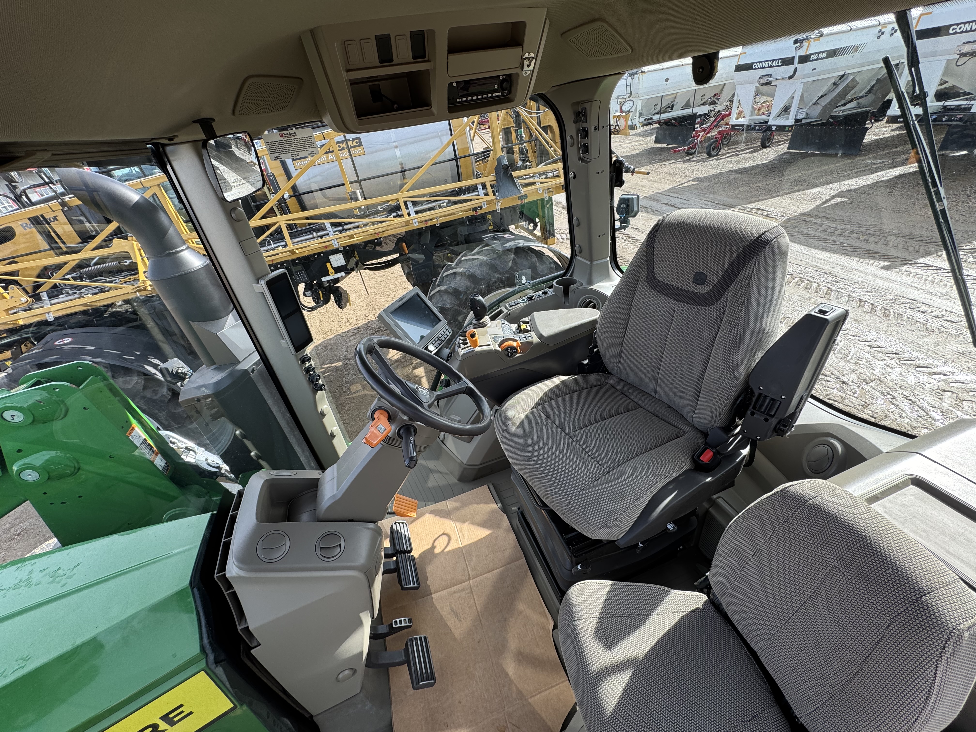 2021 John Deere 7R 210 Tractor