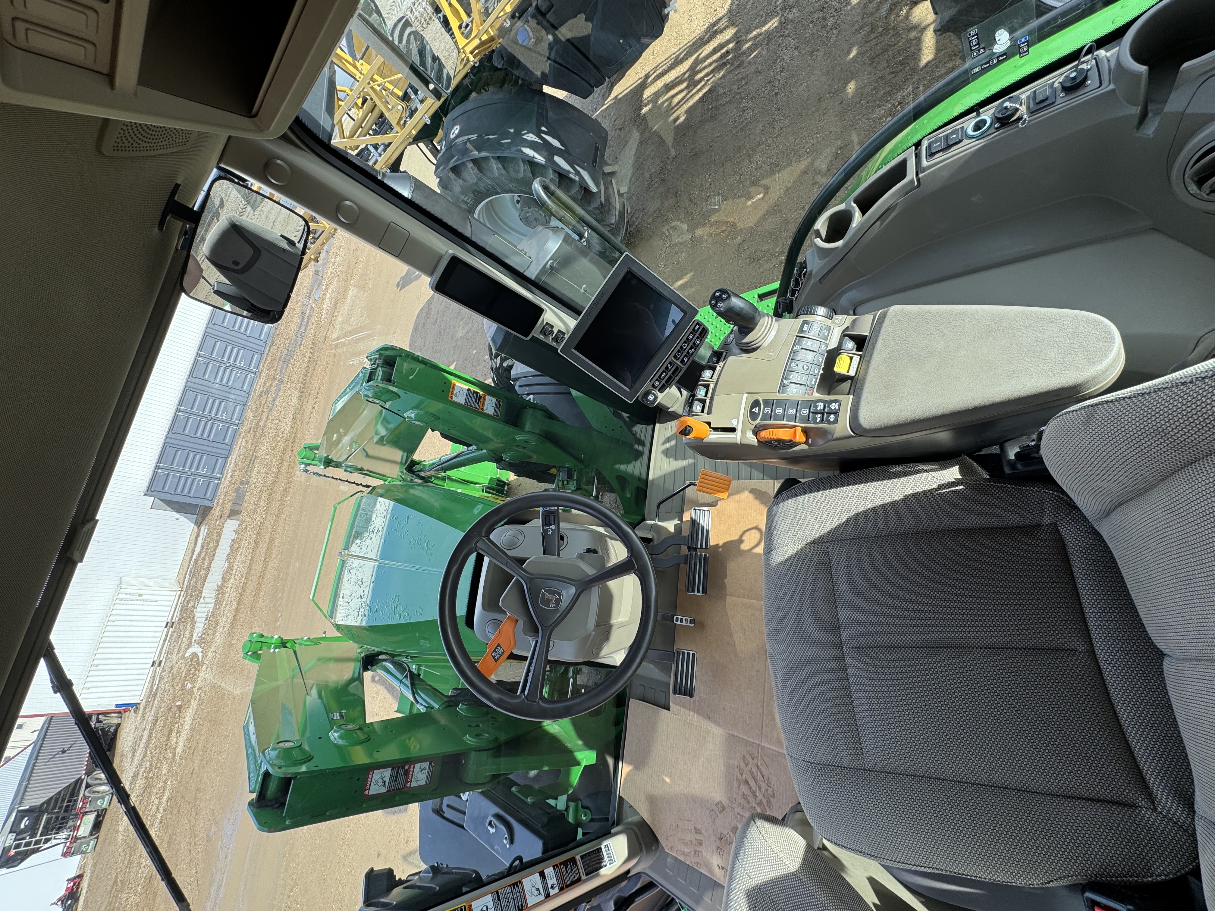 2021 John Deere 7R 210 Tractor