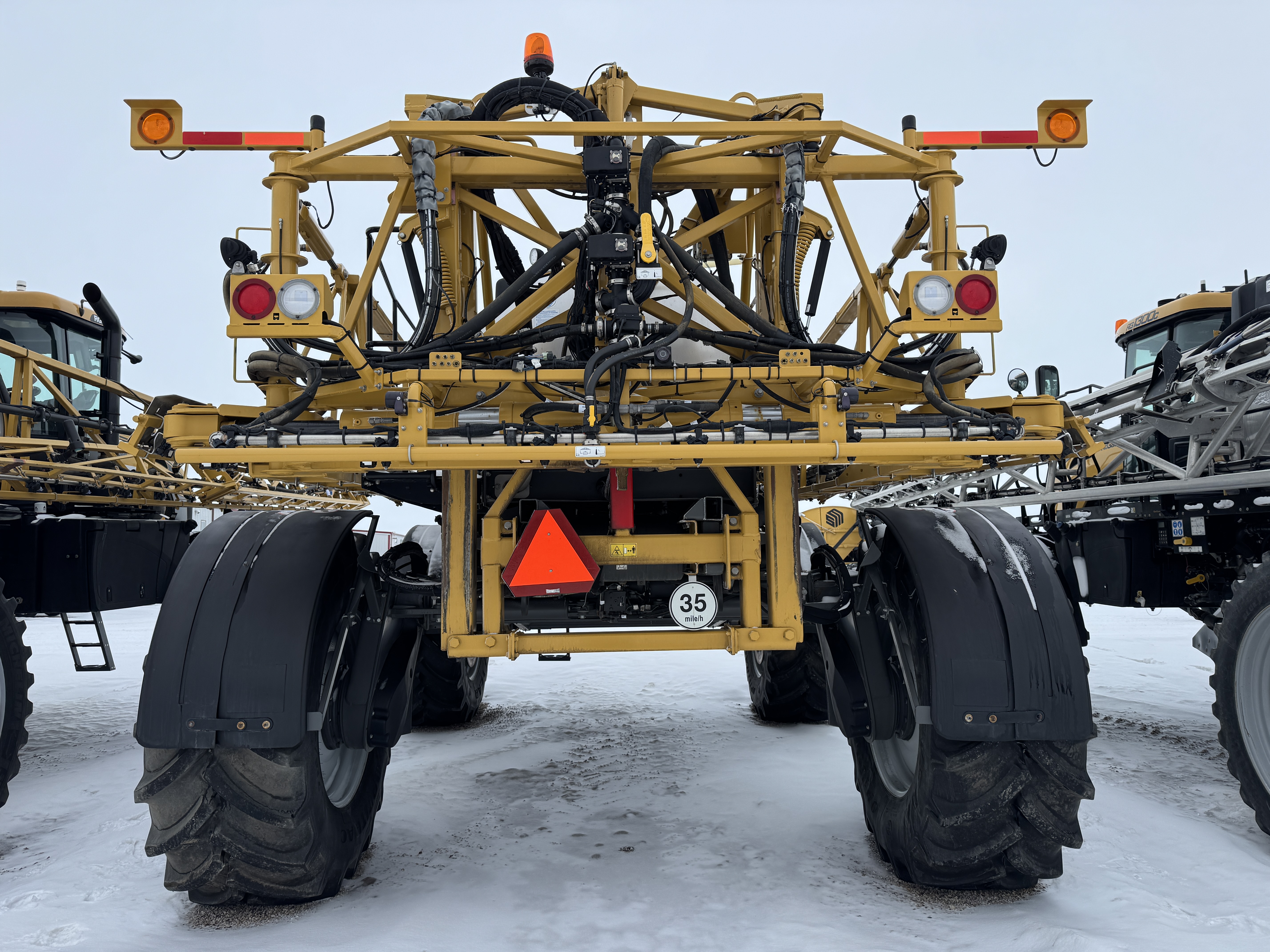 2022 RoGator RG1100C Sprayer/High Clearance