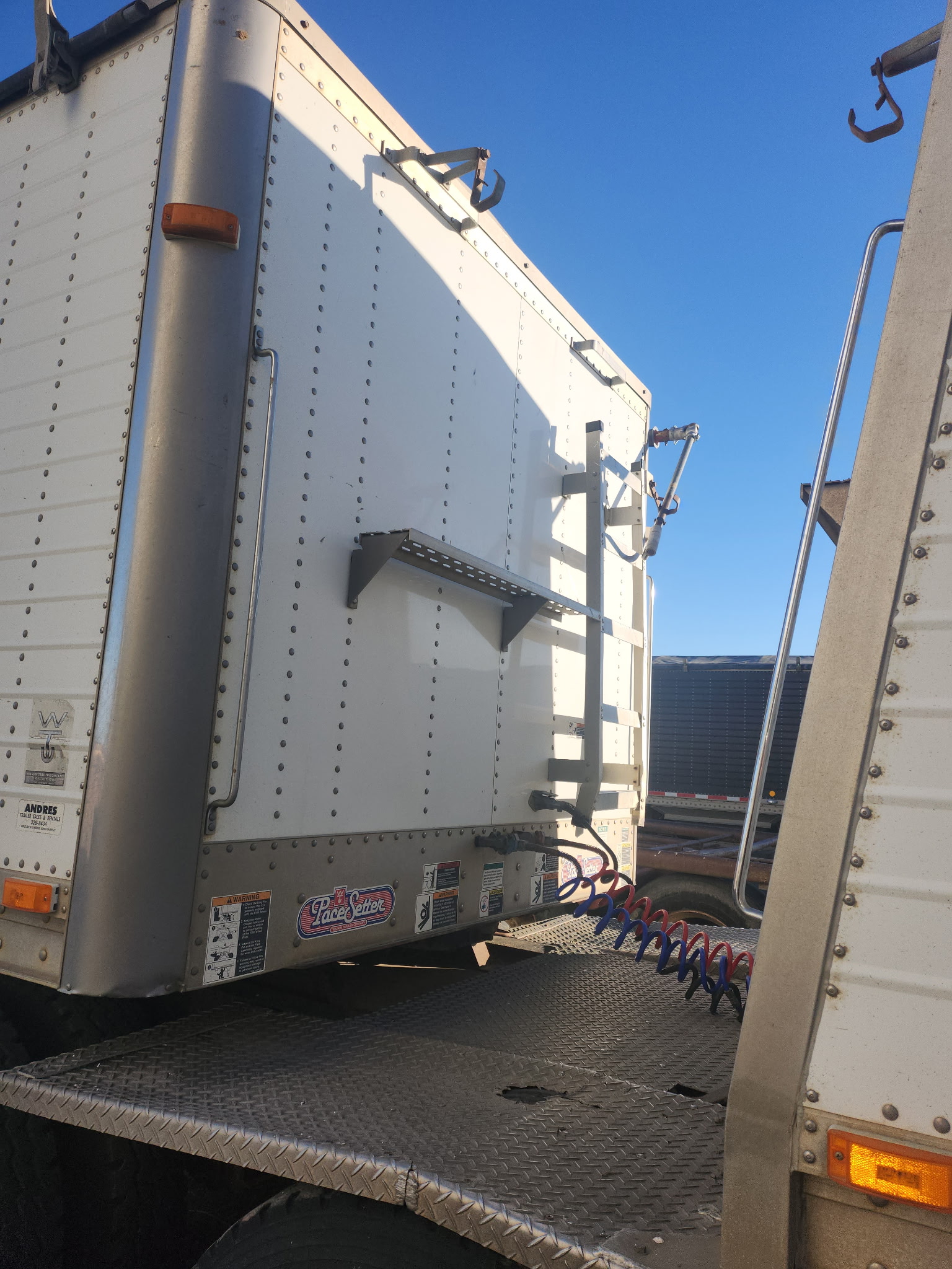 2006 Wilson Trailer Trailer/Grain