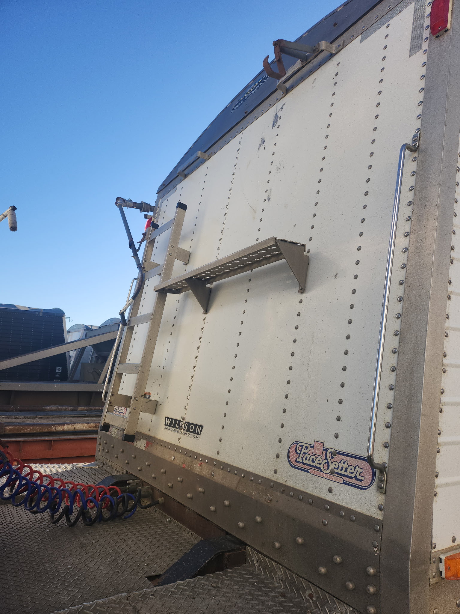 2006 Wilson Trailer Trailer/Grain