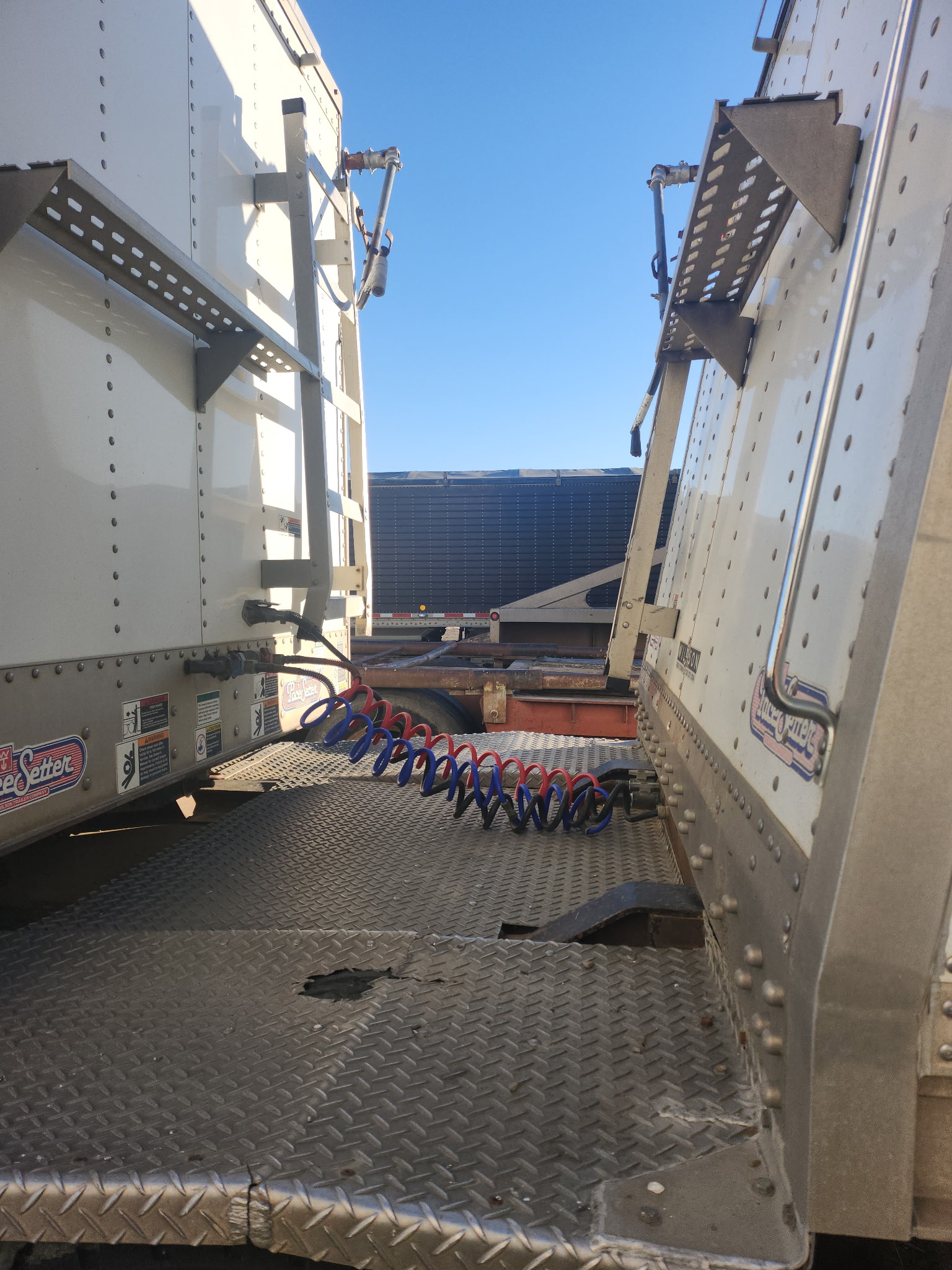 2006 Wilson Trailer Trailer/Grain