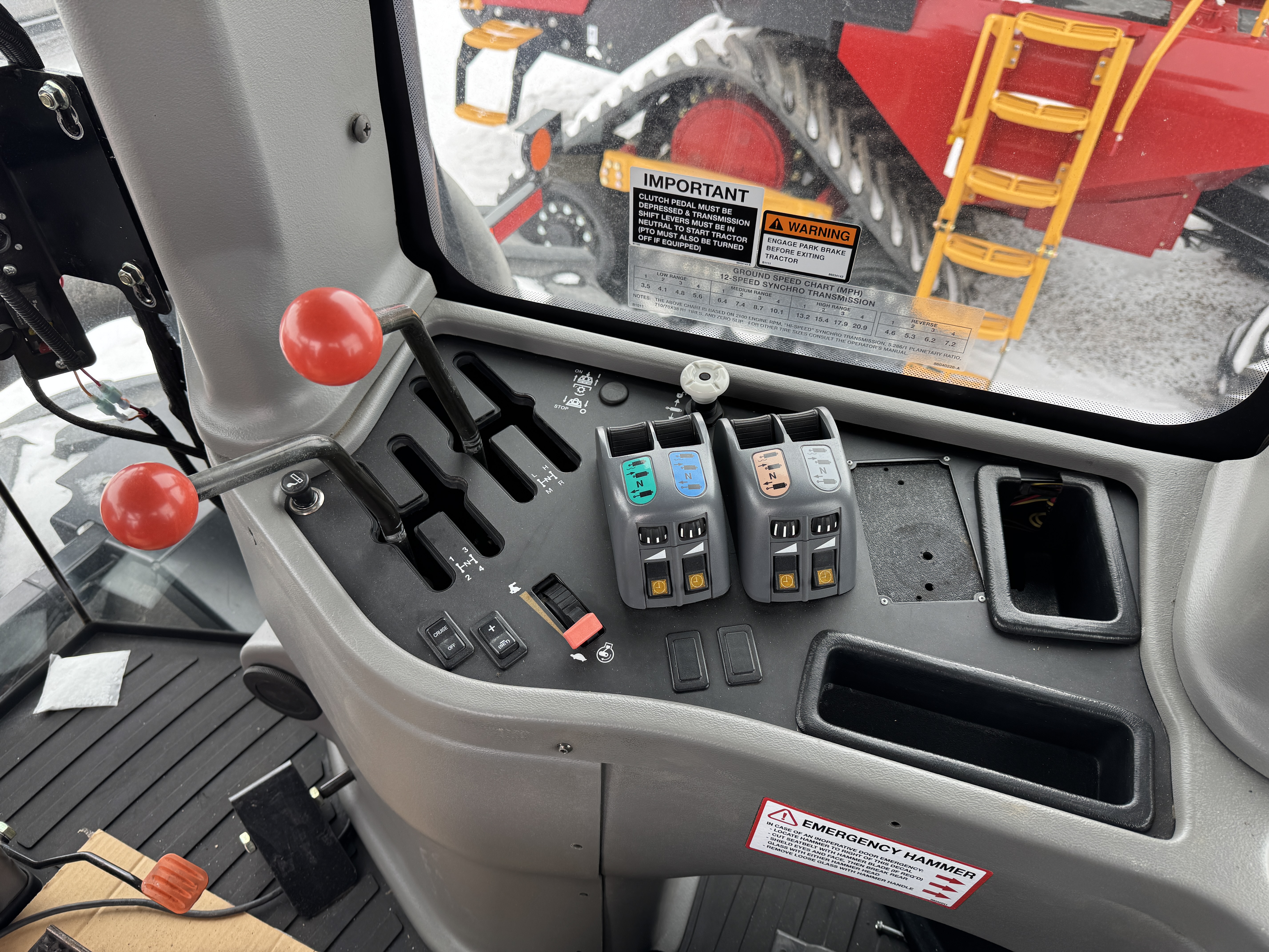 2012 Versatile 375 Tractor