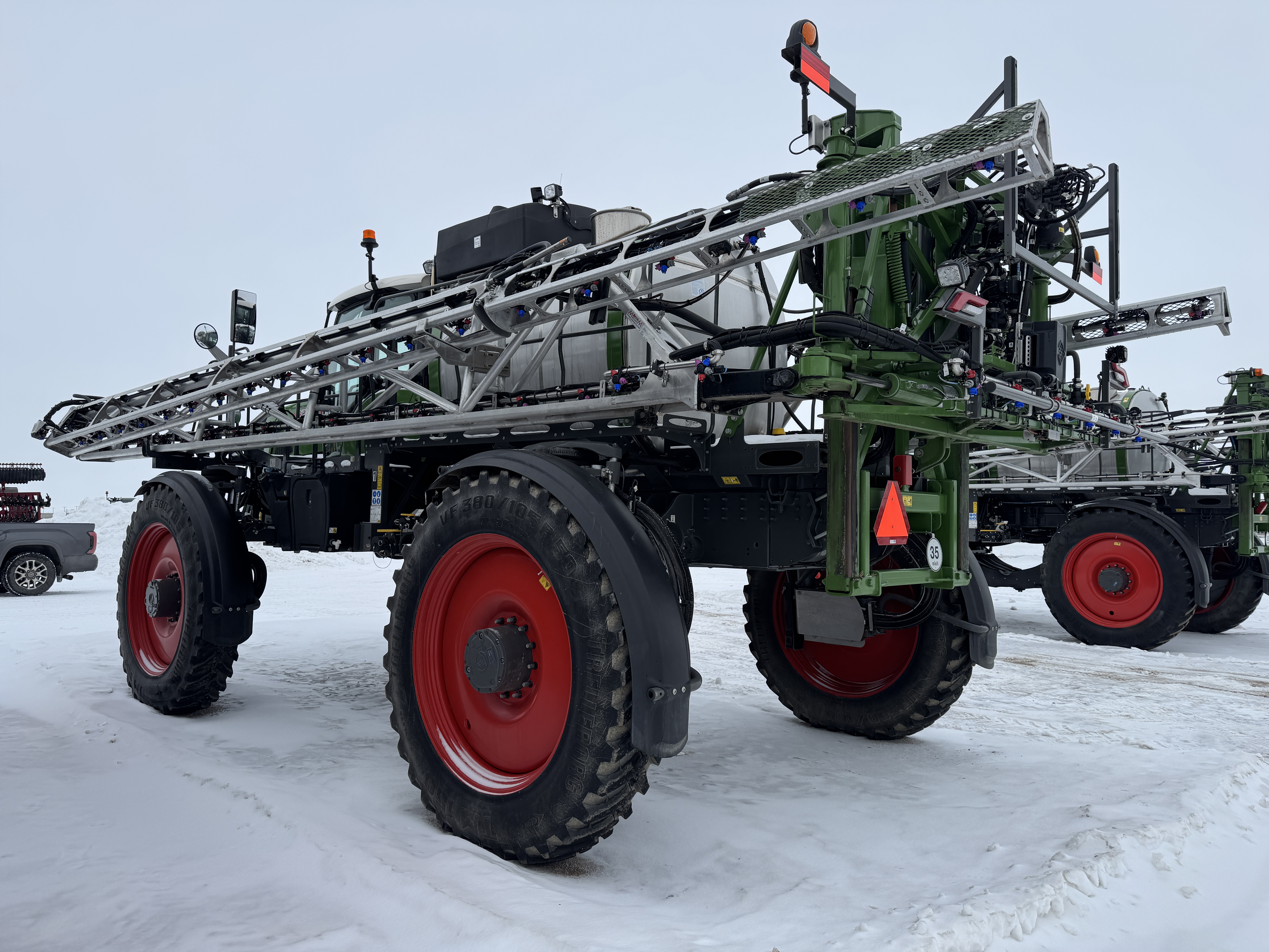 2025 Fendt RG937 Sprayer/High Clearance