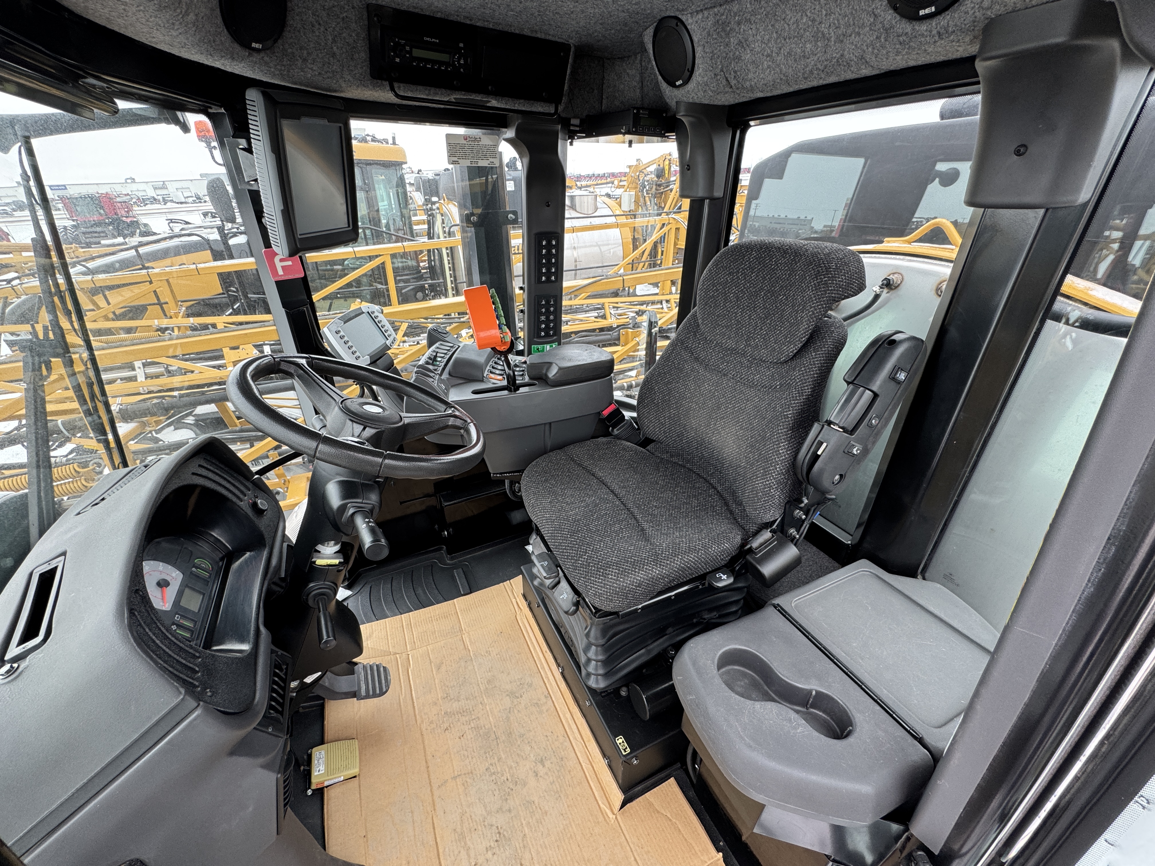 2012 RoGator RG1100B Sprayer/High Clearance