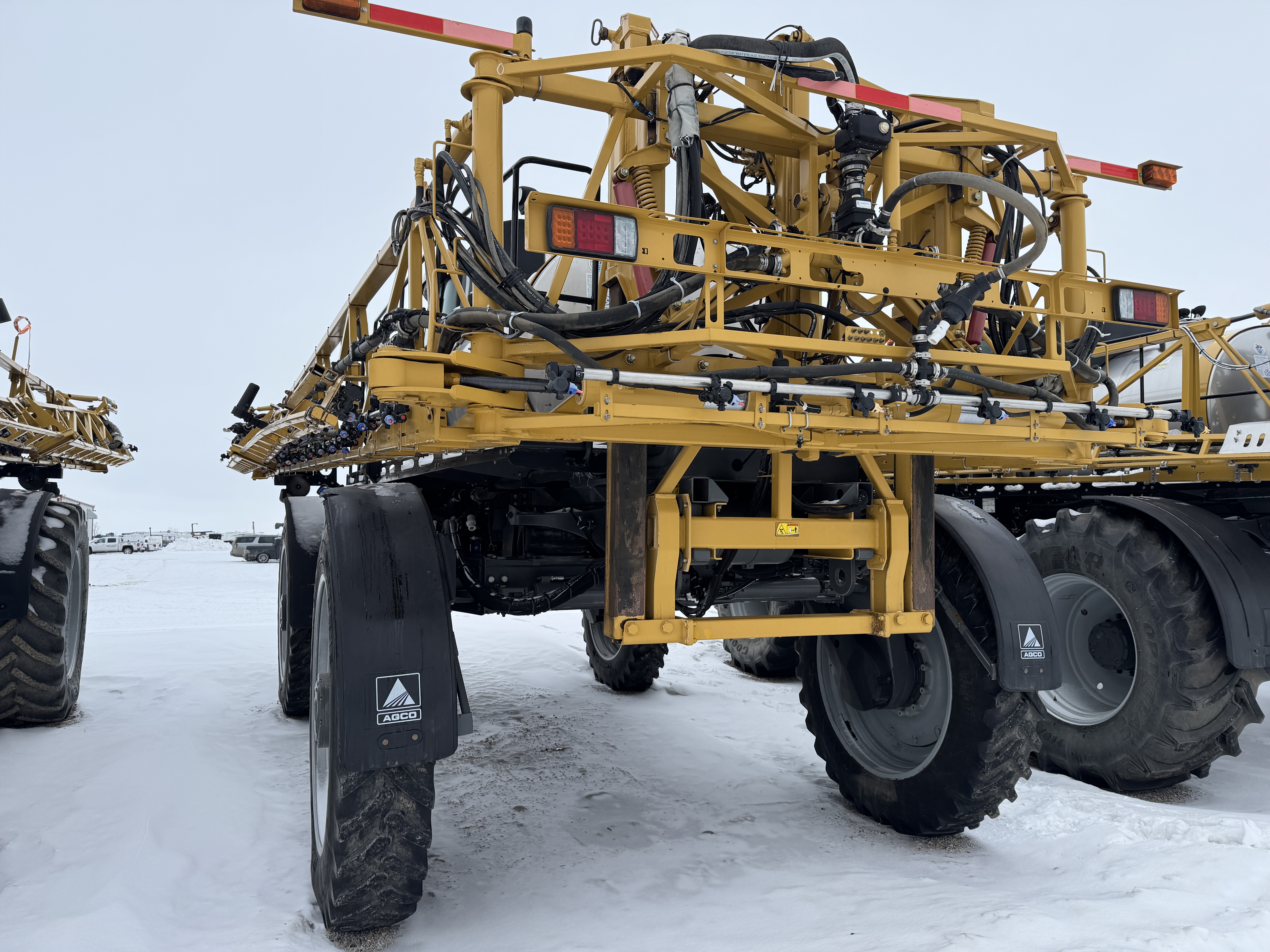 2012 RoGator RG1100B Sprayer/High Clearance