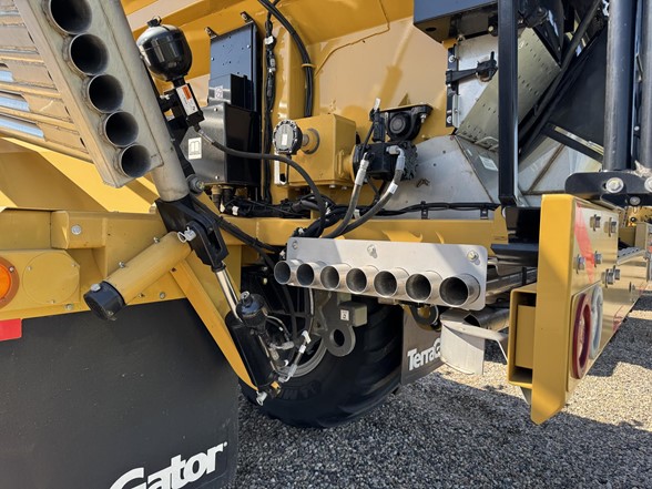 2024 TerraGator TG8400C Floater