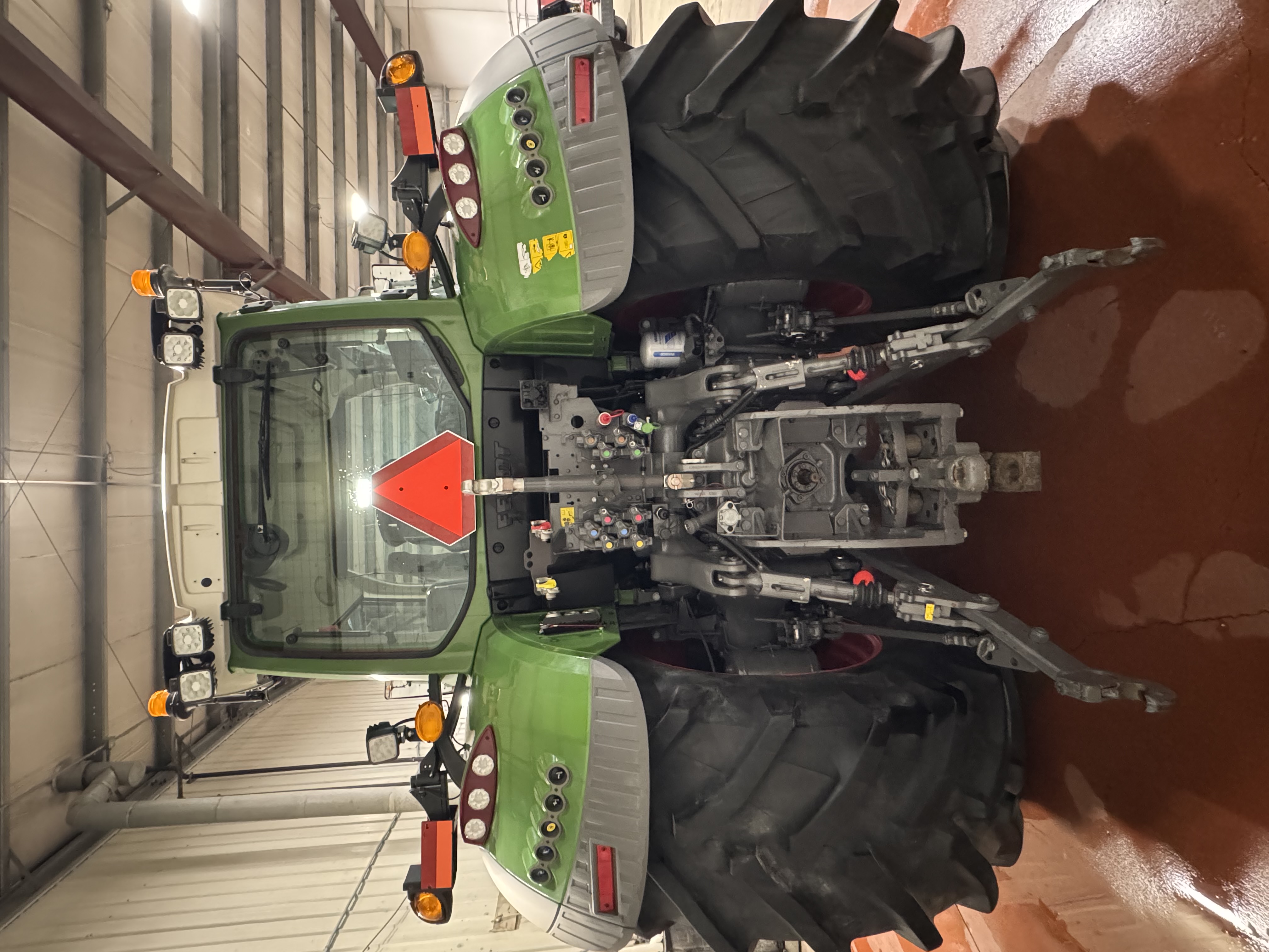 2023 Fendt 724 Gen6 Tractor