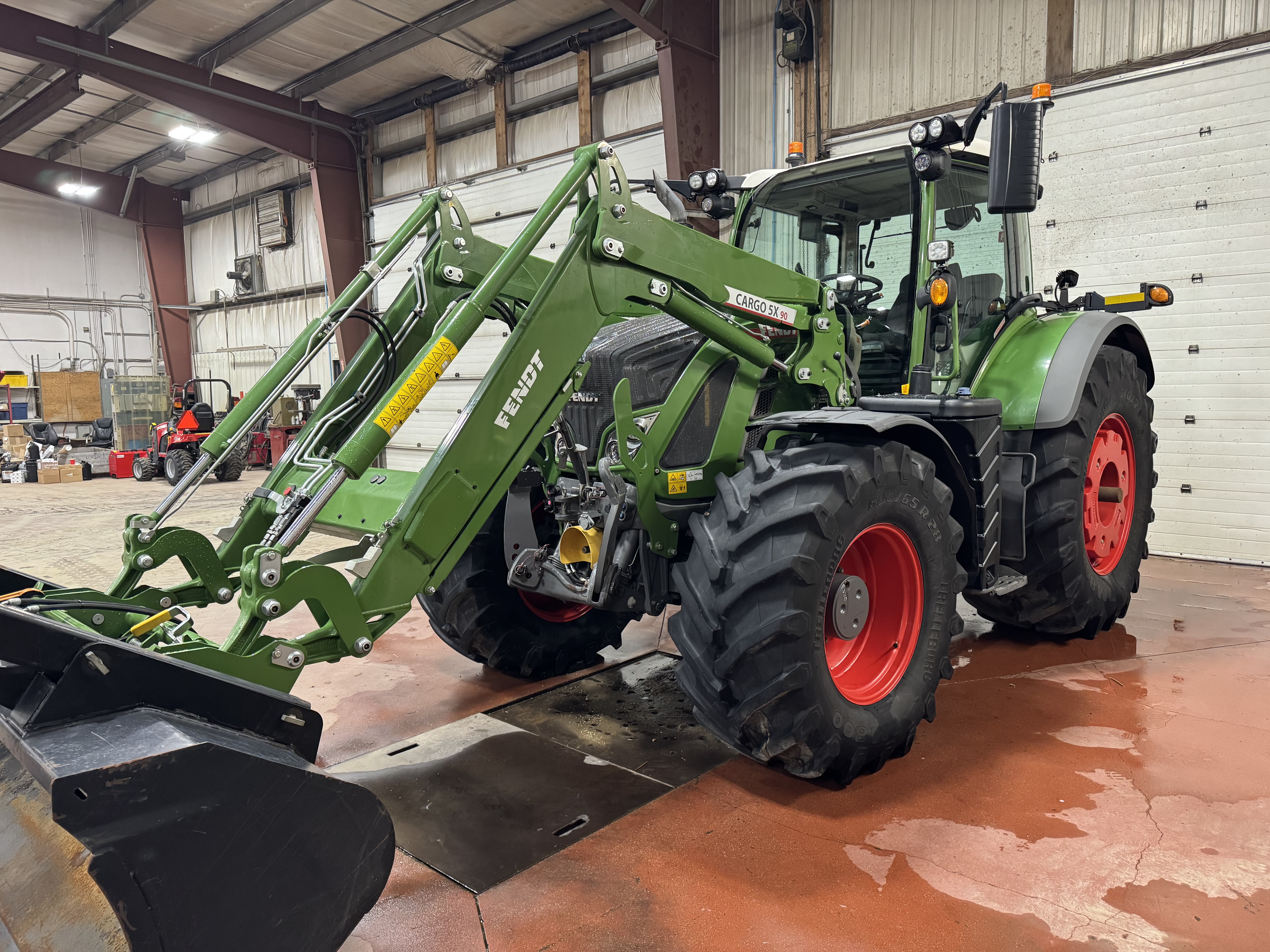 2023 Fendt 724 Gen6 Tractor