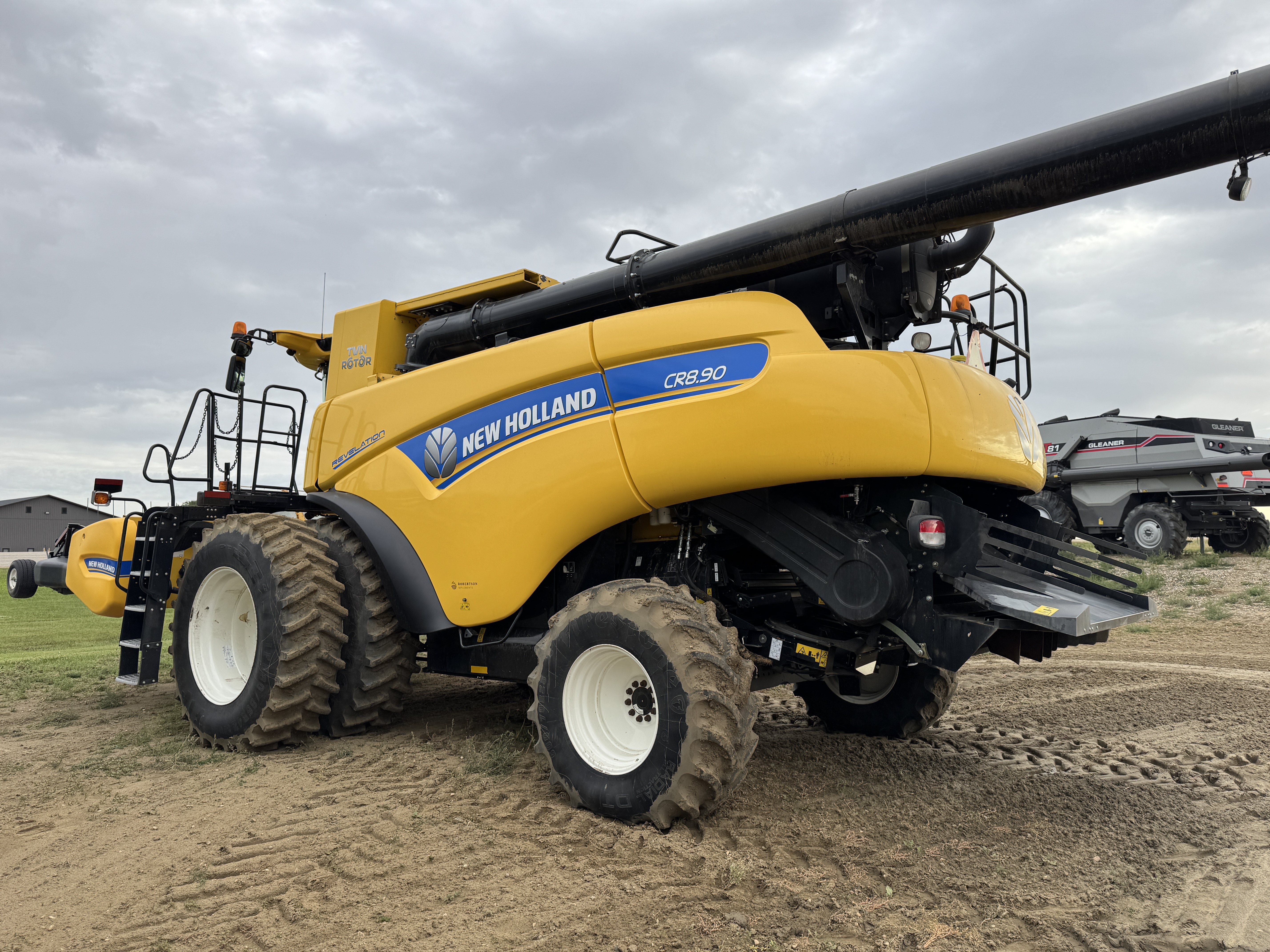 2018 New Holland CR8.90 Combine