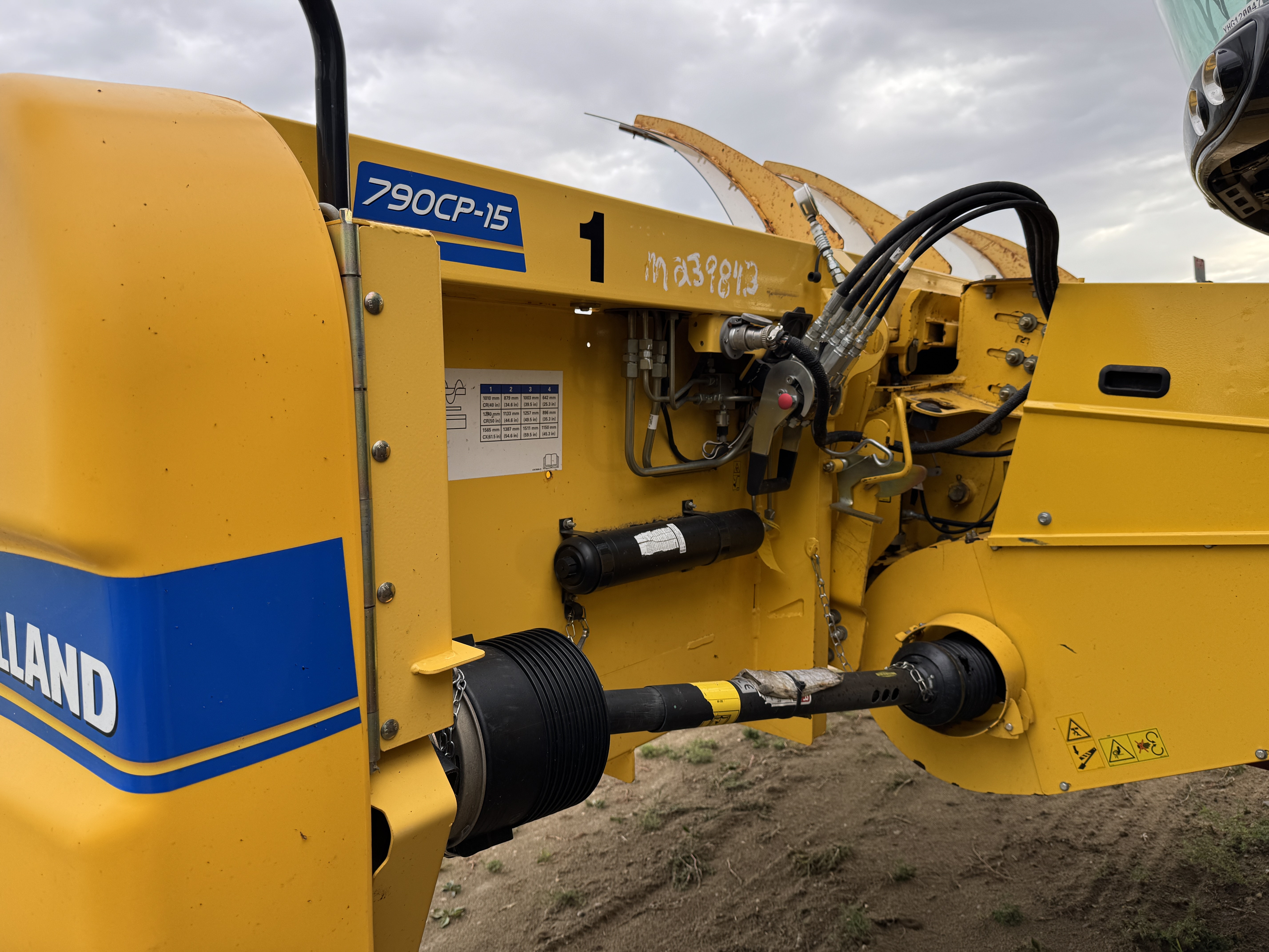 2018 New Holland CR8.90 Combine