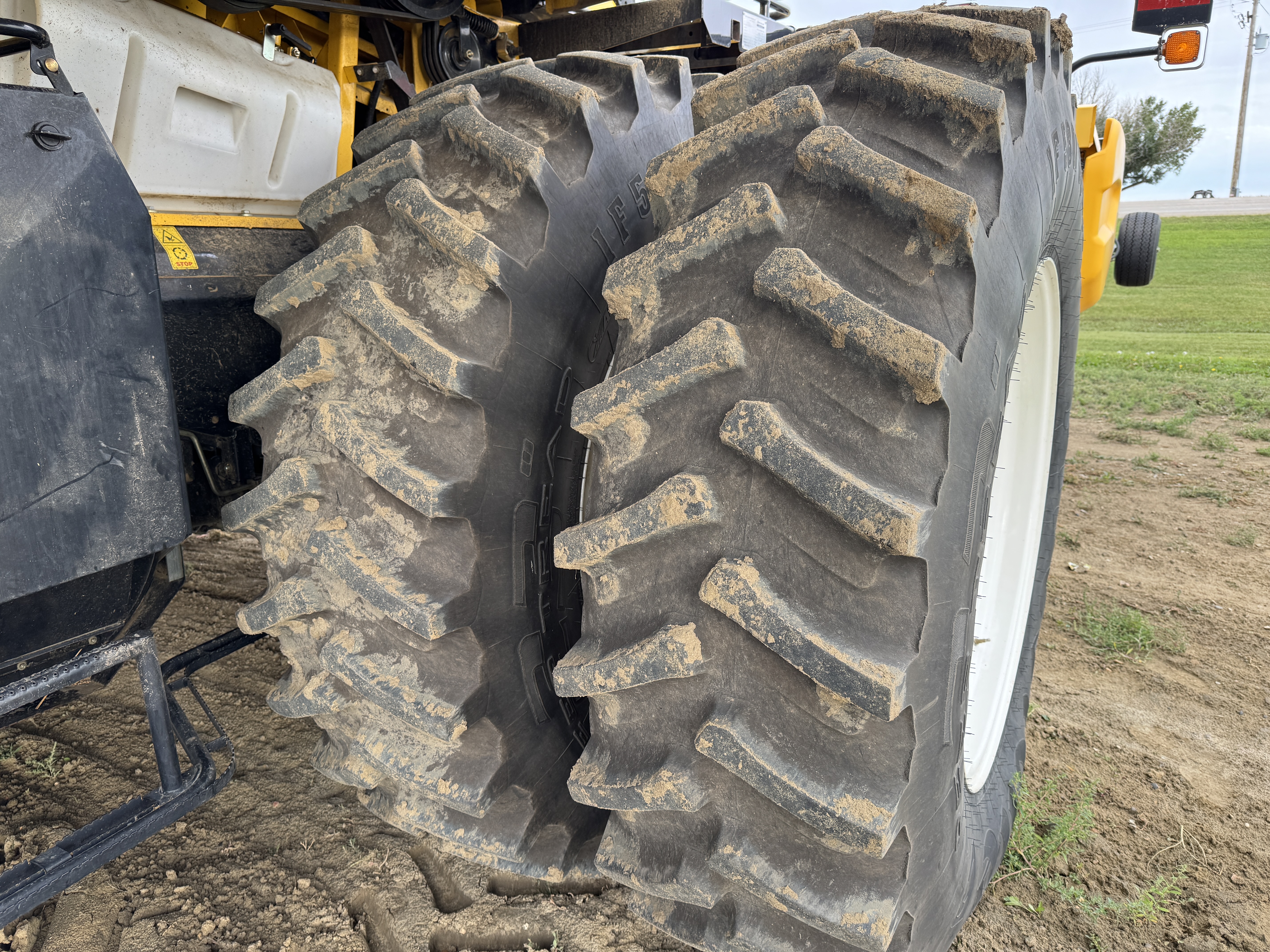 2018 New Holland CR8.90 Combine