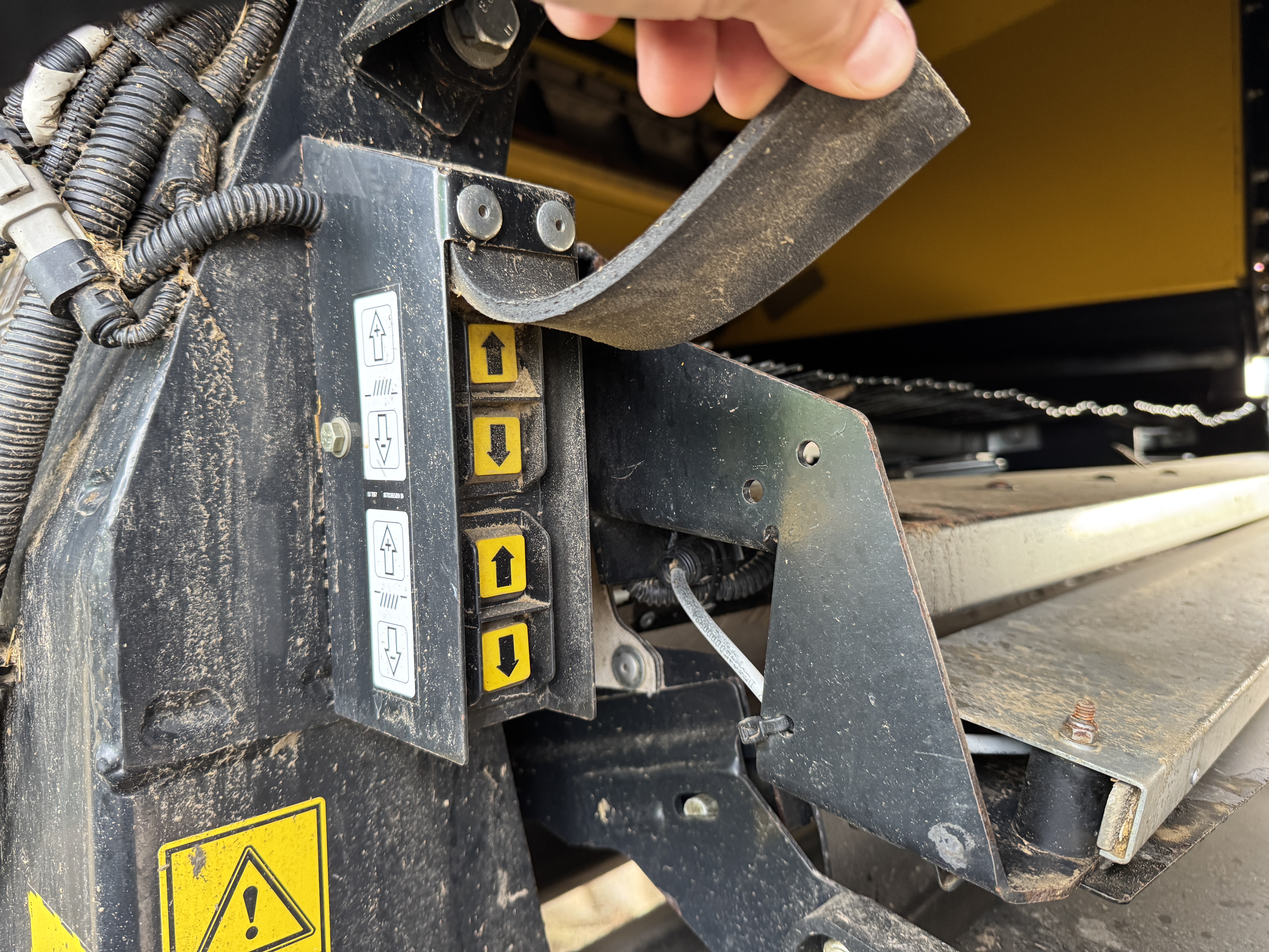 2018 New Holland CR8.90 Combine