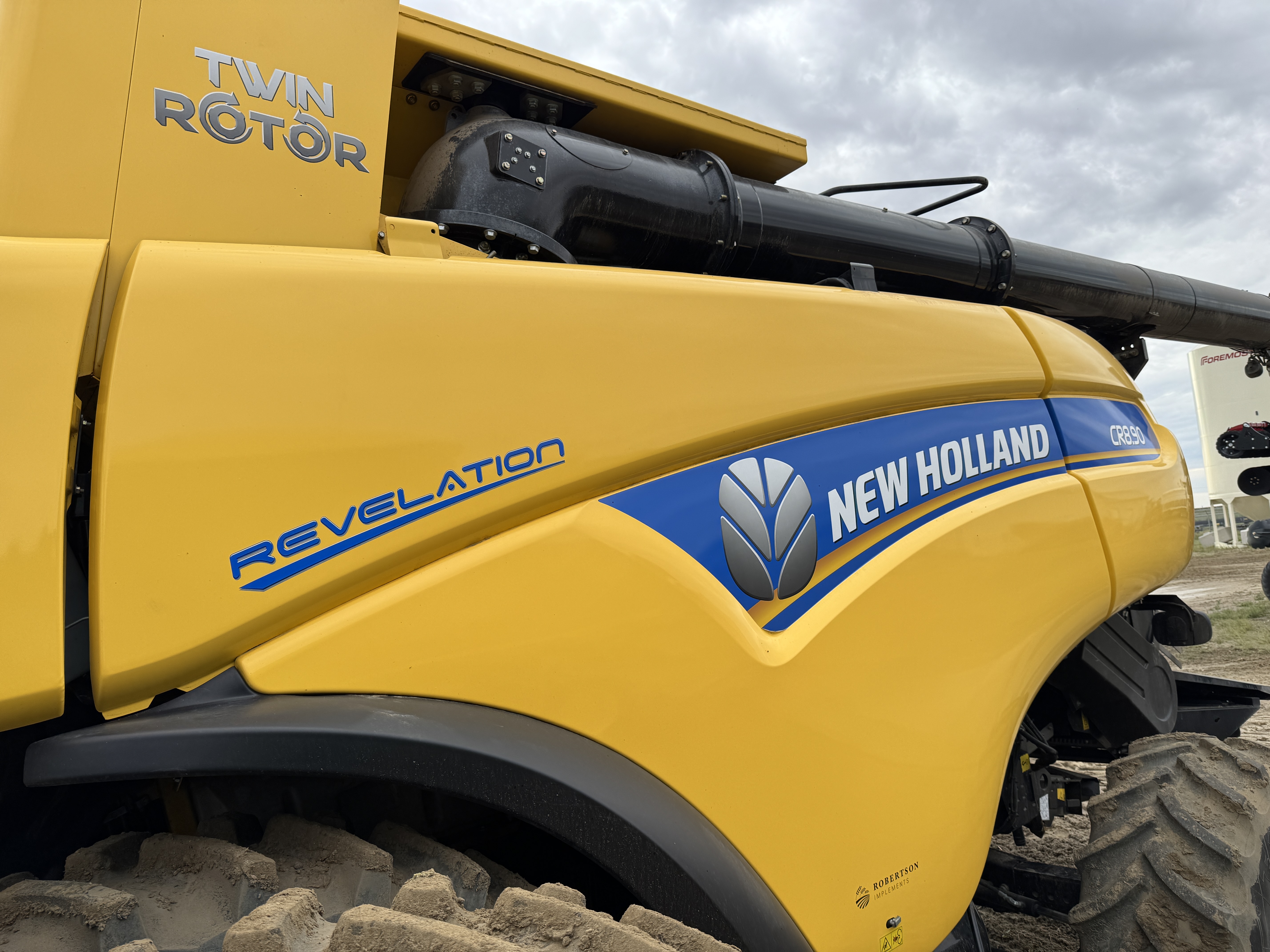 2018 New Holland CR8.90 Combine