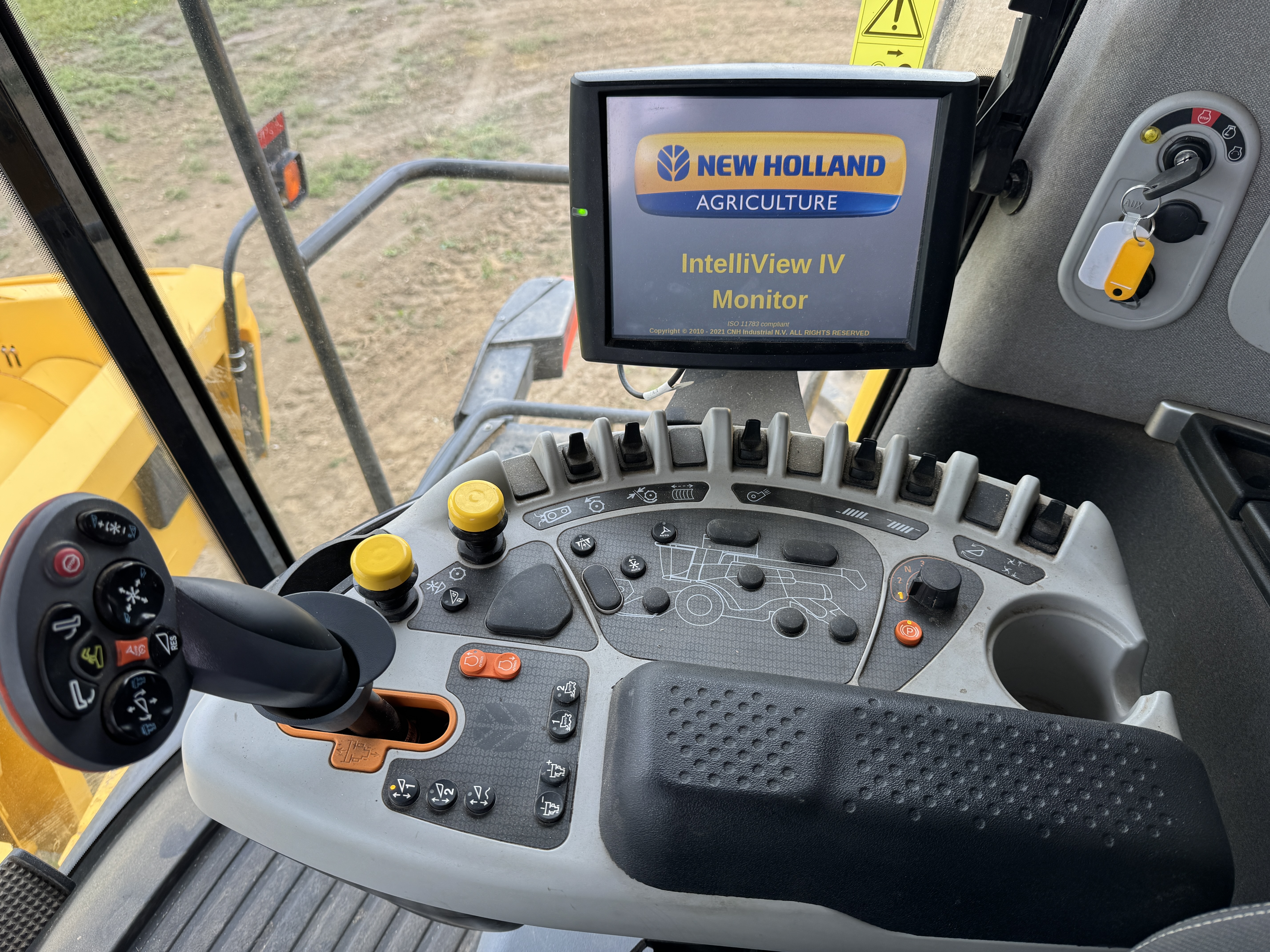 2018 New Holland CR8.90 Combine