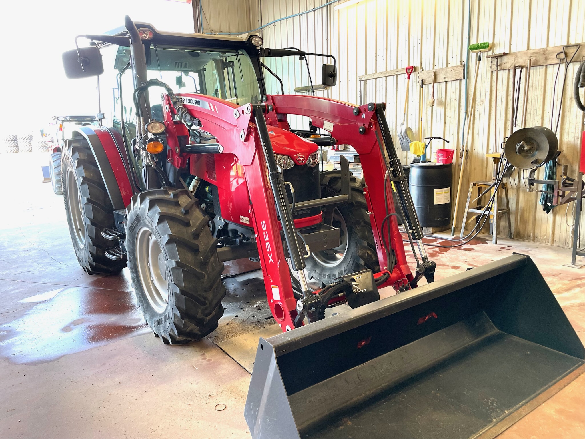 2018 Massey Ferguson 4710 Tractor