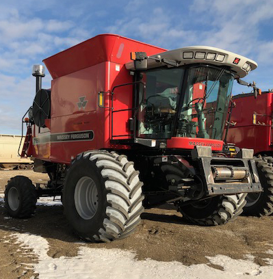 2006 Massey Ferguson 9690 Combine