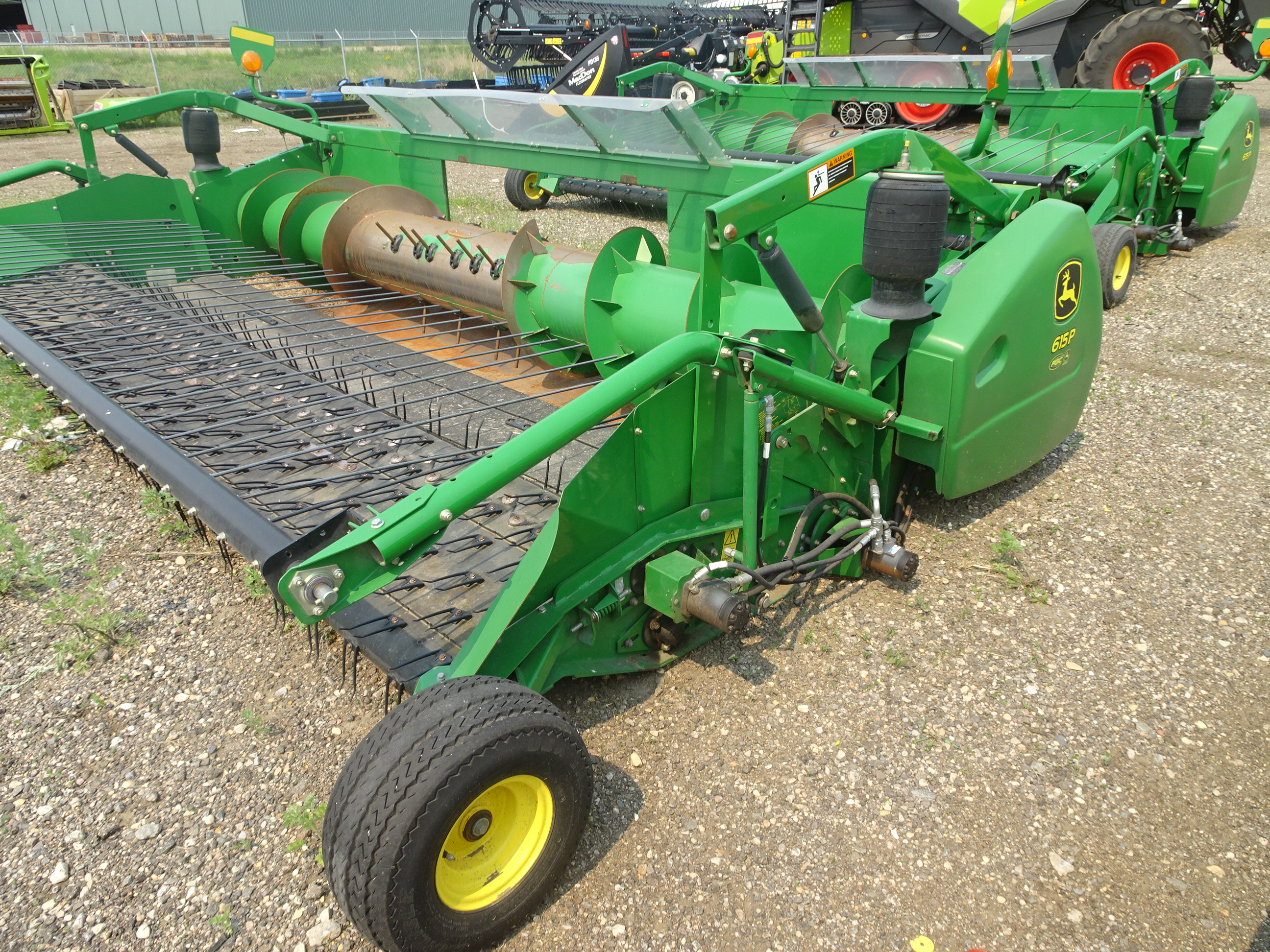 2010 John Deere 615P Header Combine