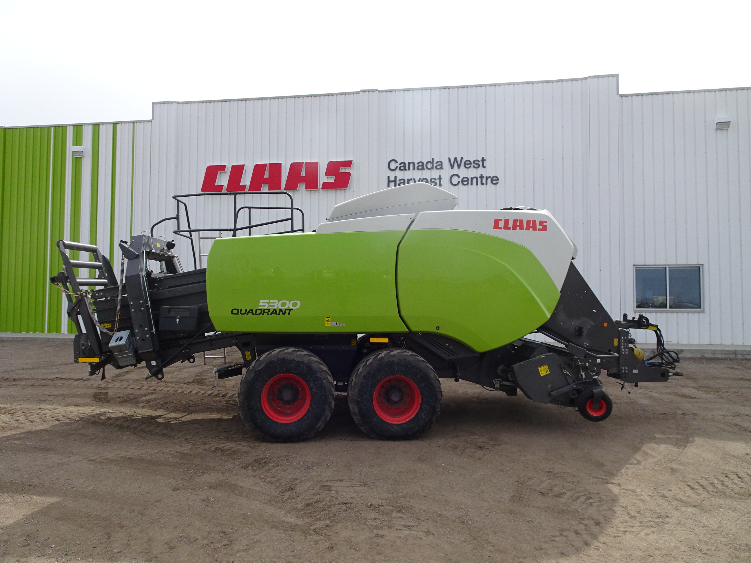 2019 CLAAS 5300 Roto Feed Baler/Square