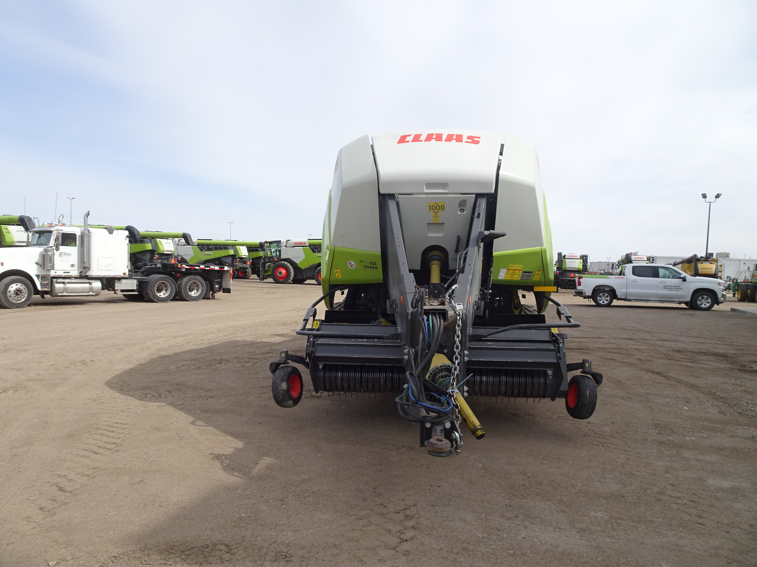 2019 CLAAS 5300 Roto Feed Baler/Square