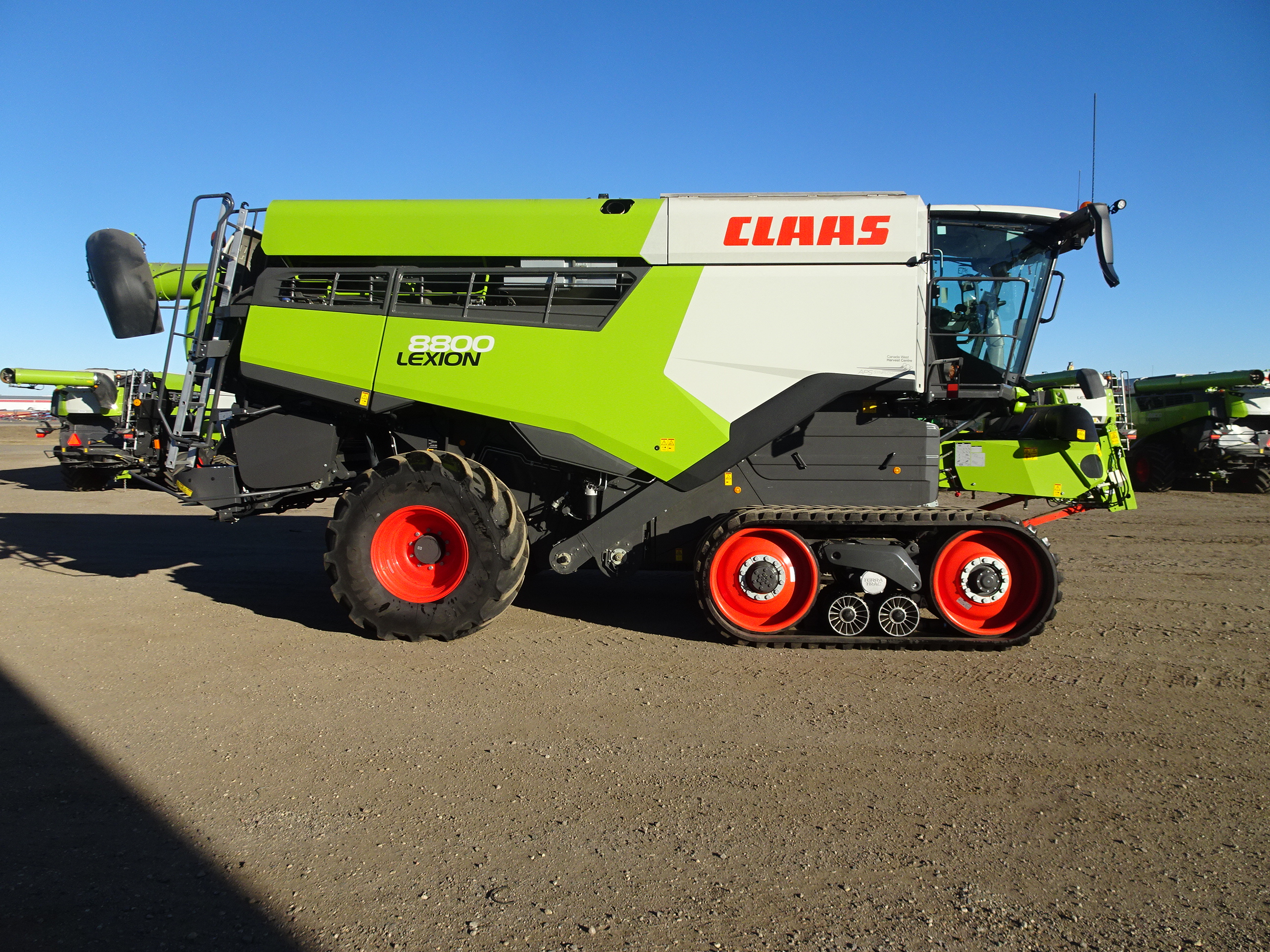 2023 CLAAS 8800TT Combine