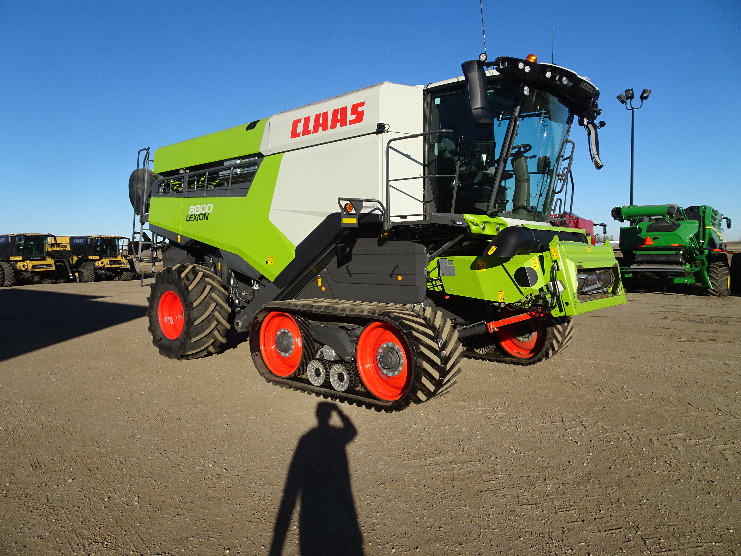 2023 CLAAS 8800TT Combine