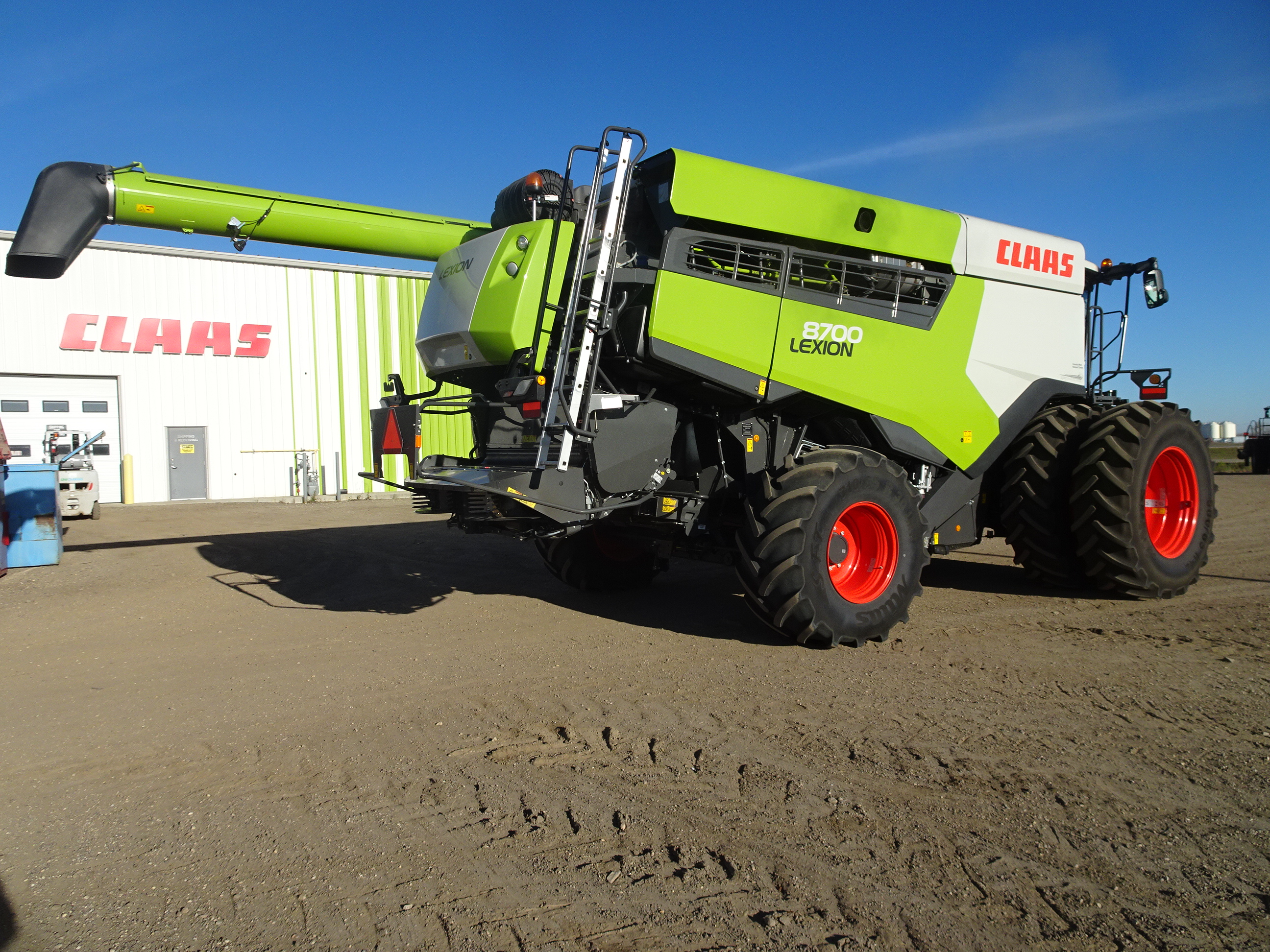 2022 CLAAS 8700 Combine