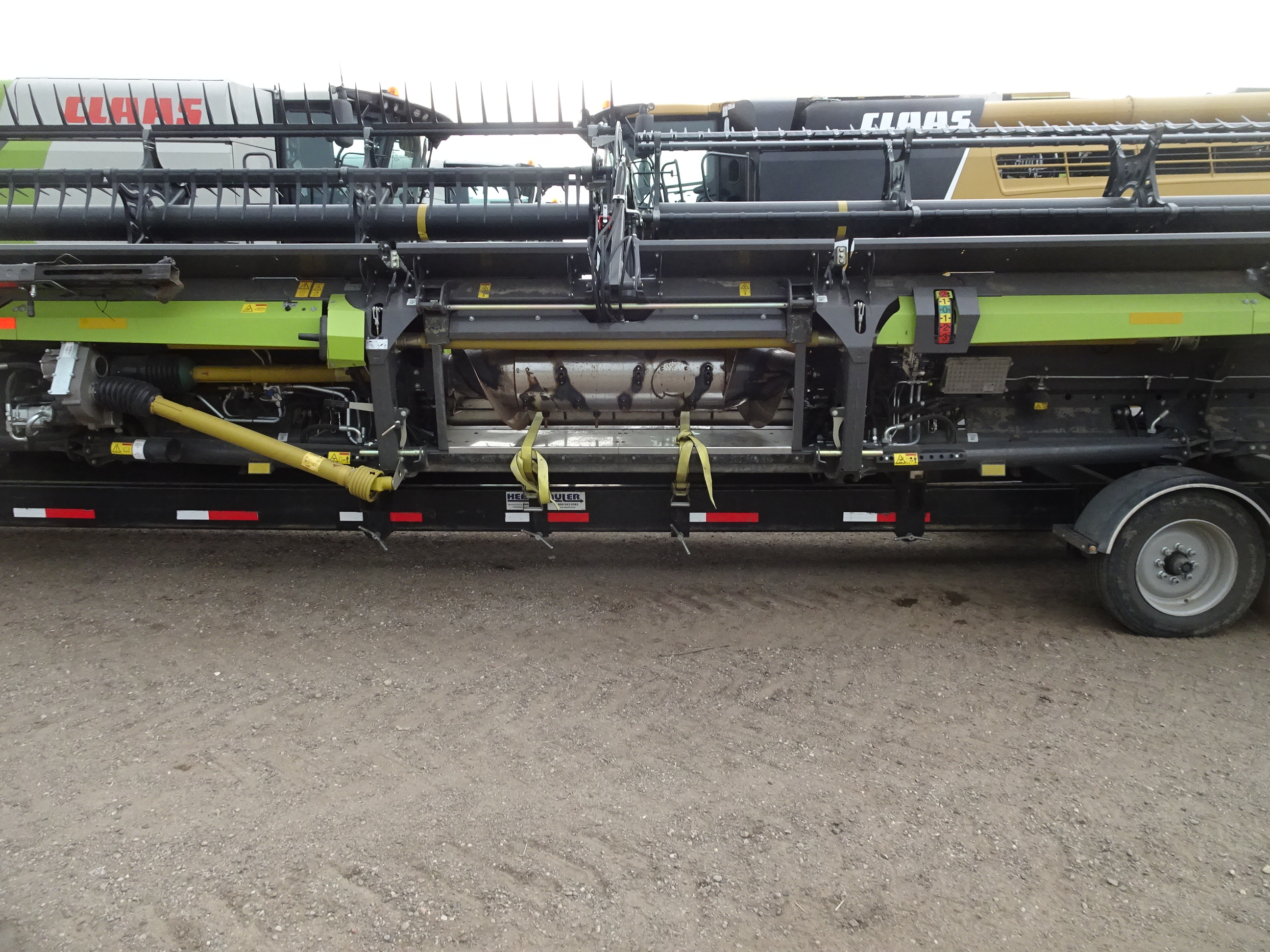 2021 CLAAS Convio 1230 Header Draper