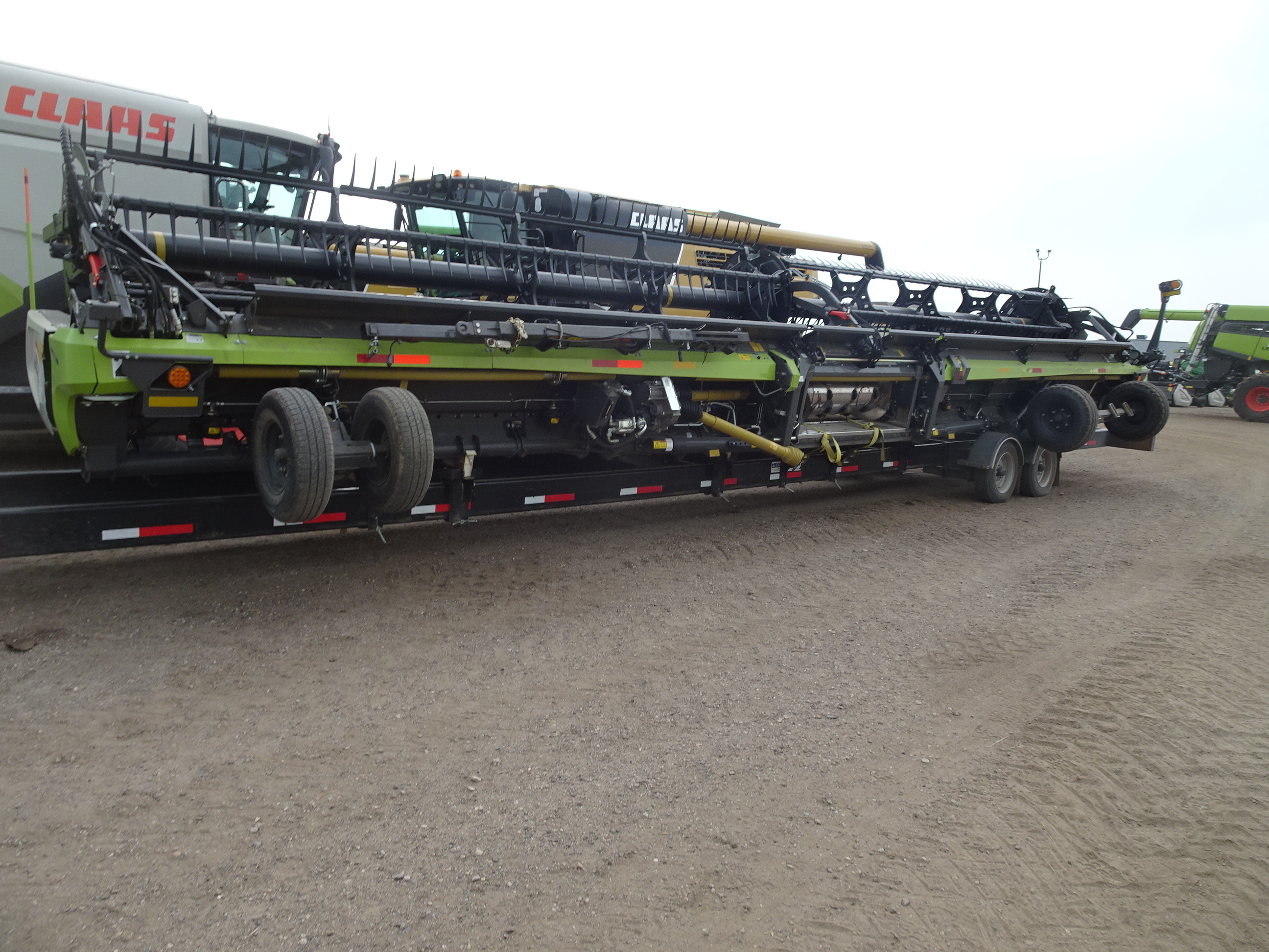 2021 CLAAS Convio 1230 Header Draper