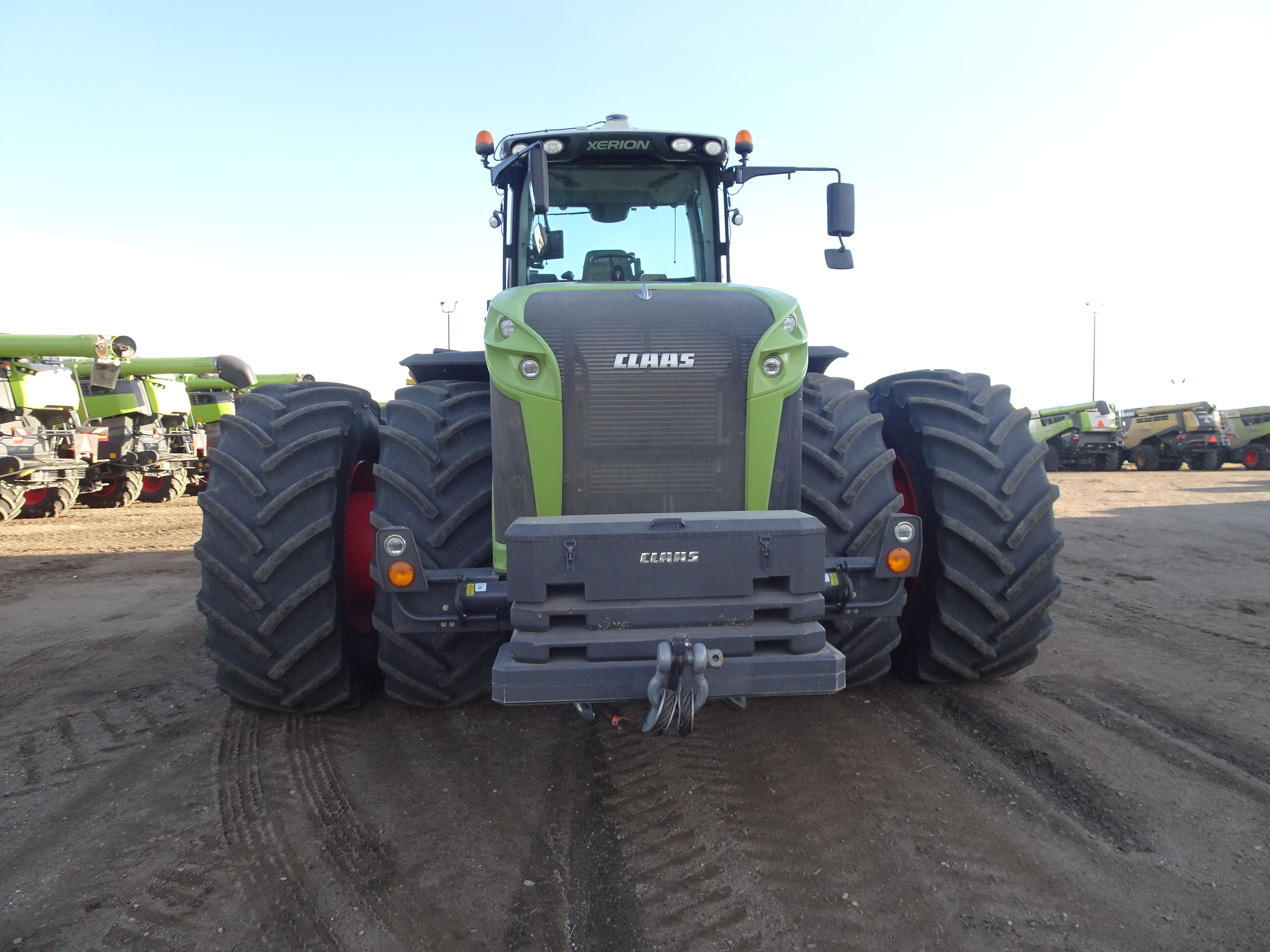 2018 CLAAS Xerion 5000 Tractor