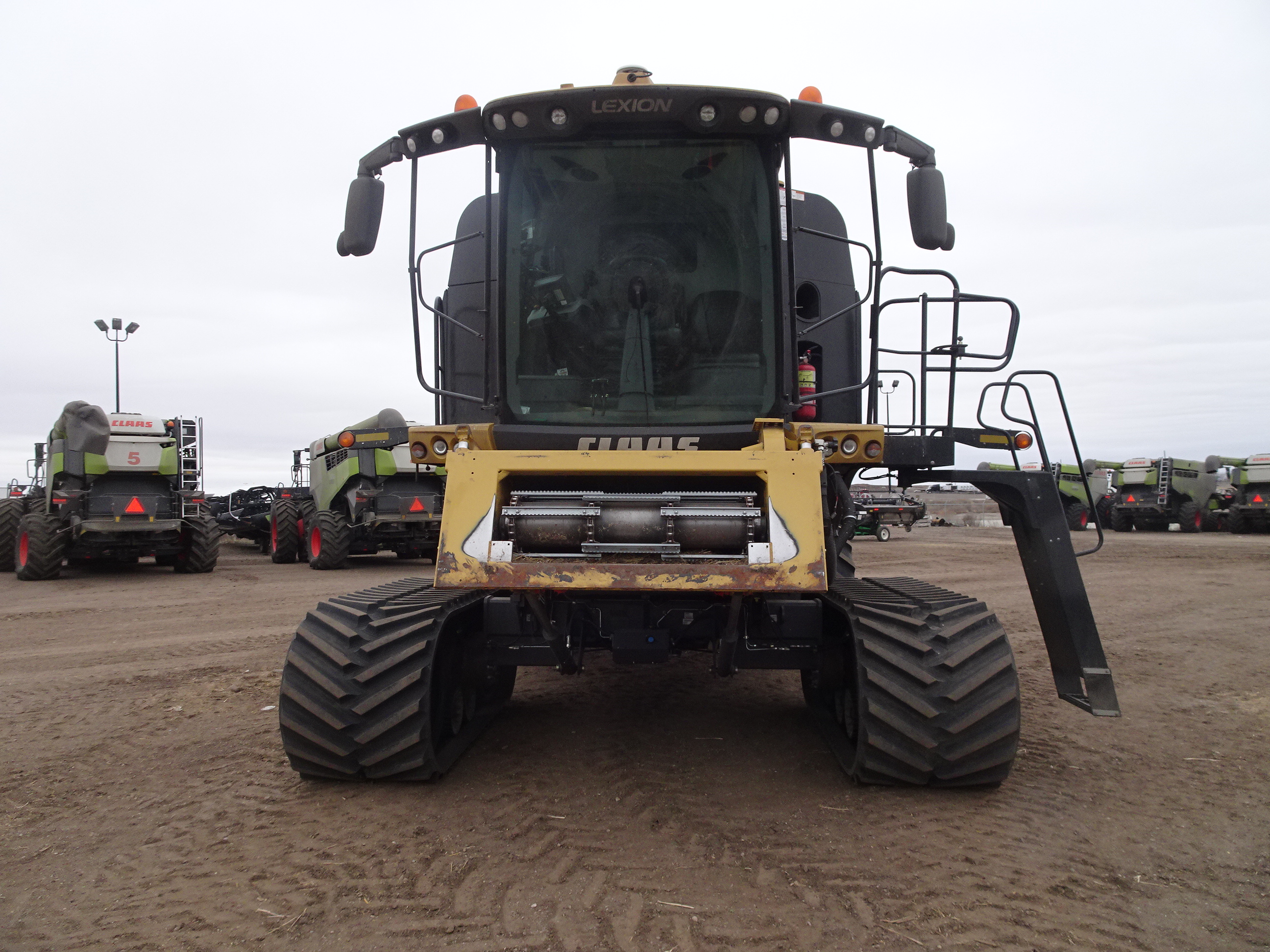 2016 CLAAS 750TT Combine