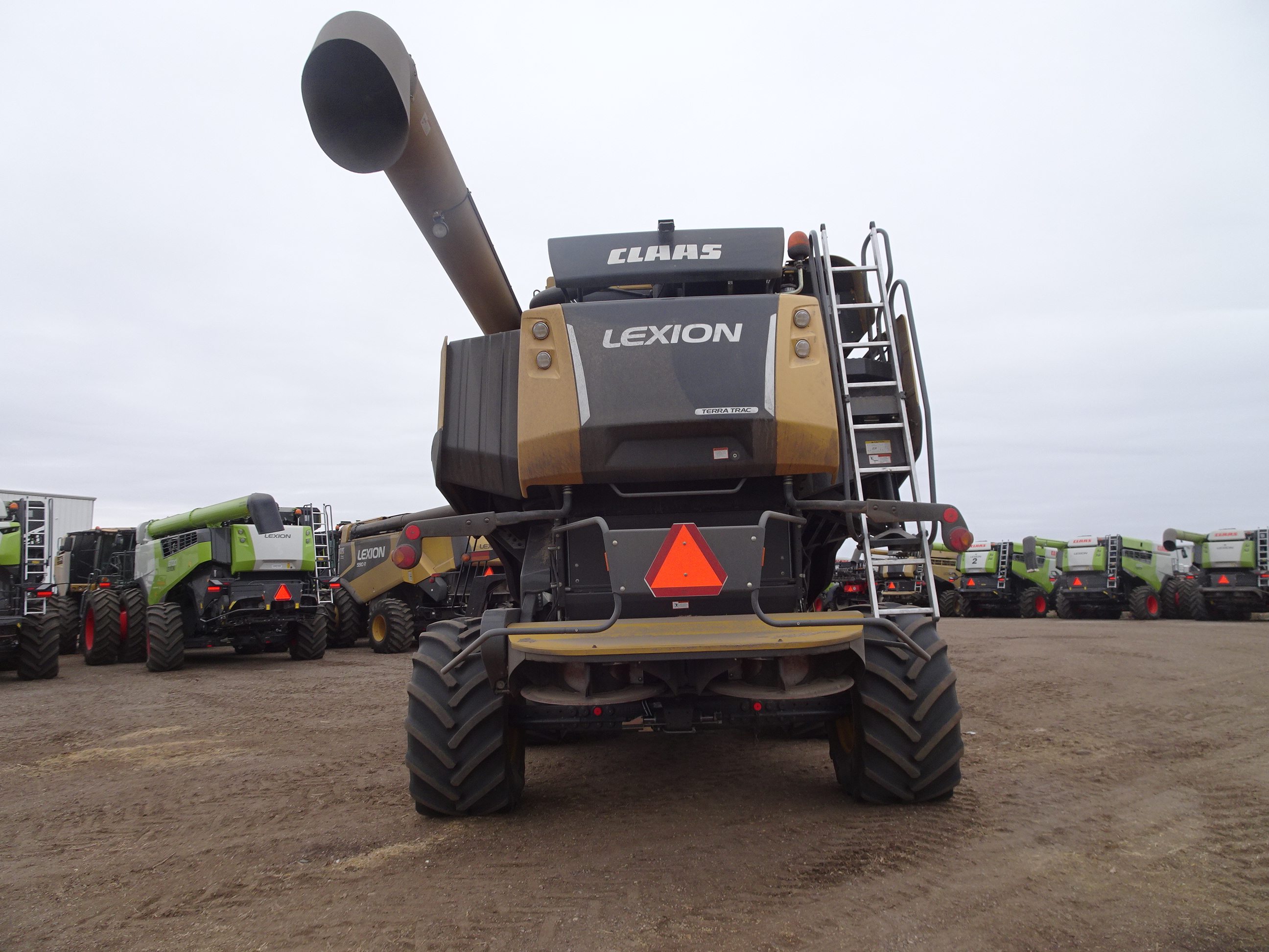 2016 CLAAS 750TT Combine