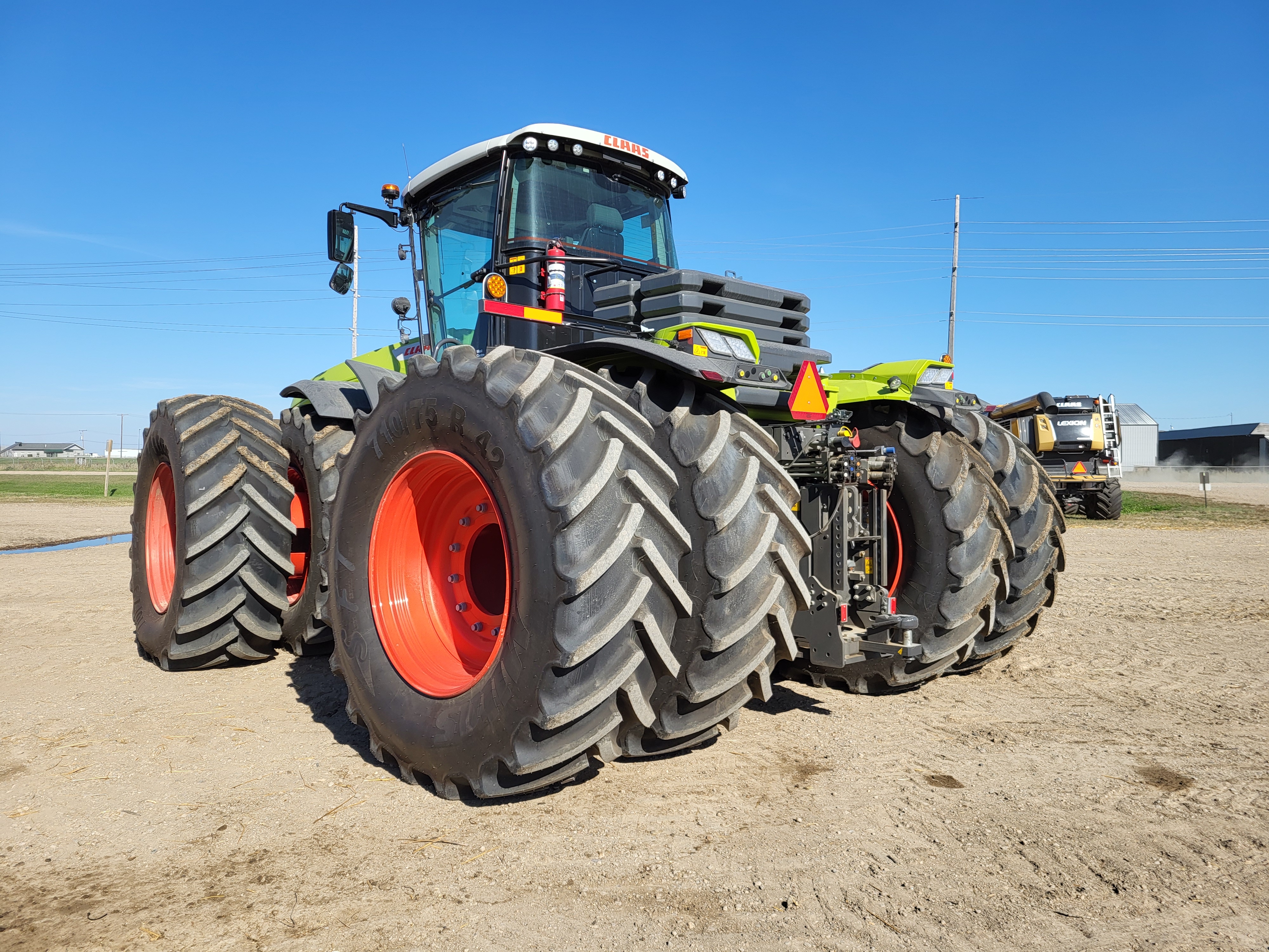 2024 CLAAS Xerion 5000 Trac Tractor