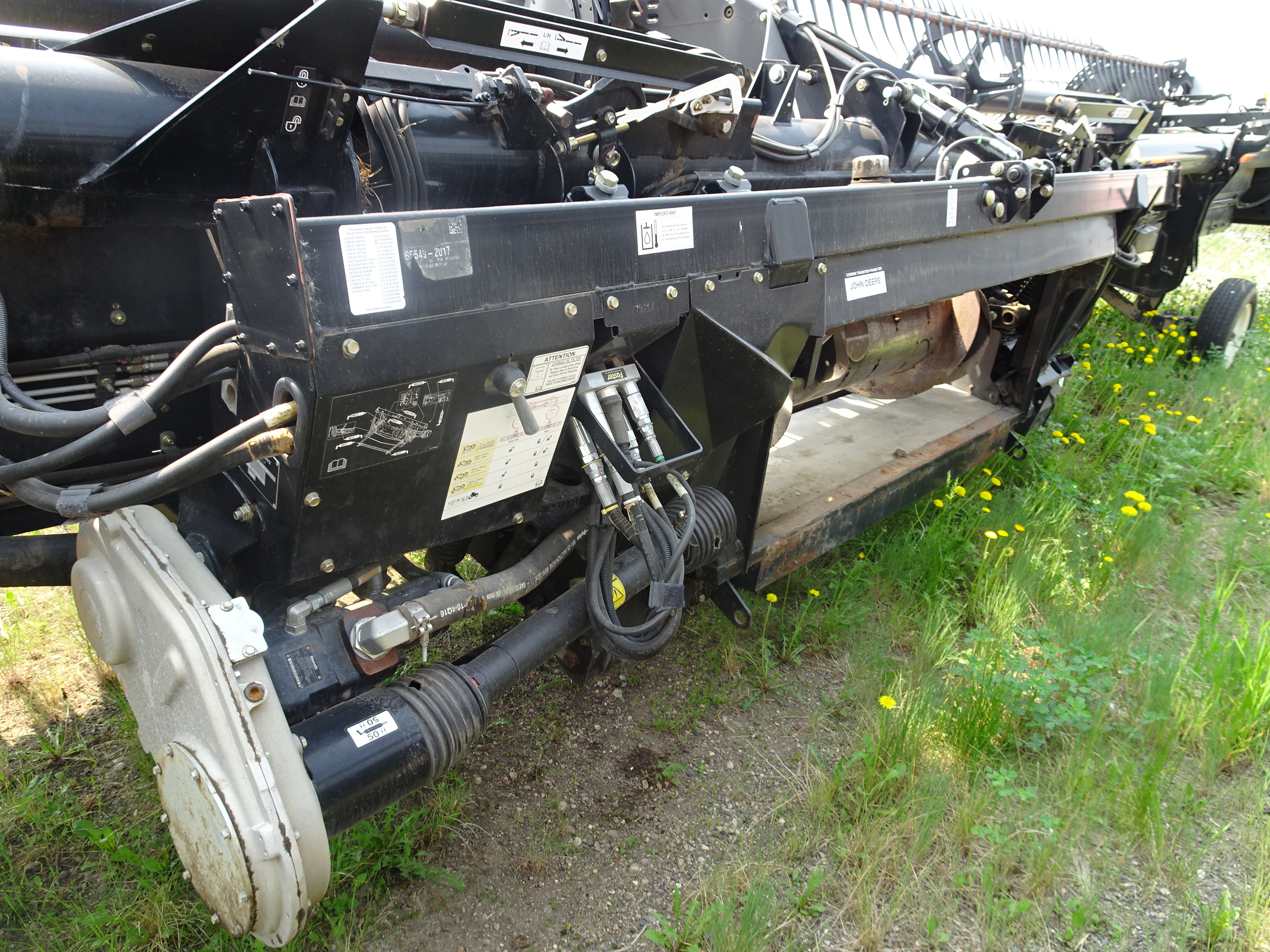 2016 MacDon FD75-45 Header Combine