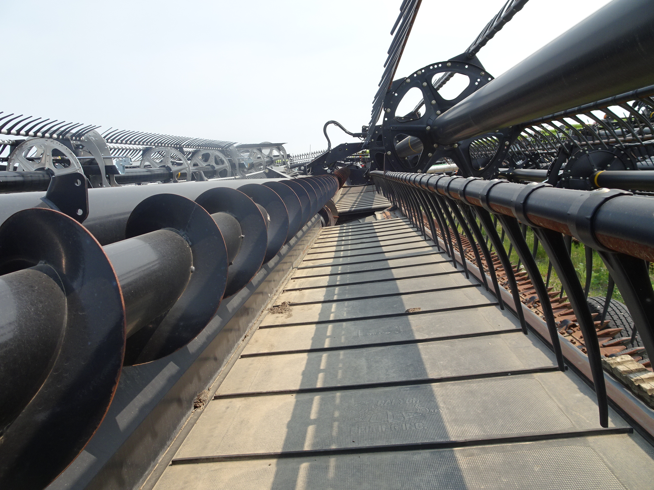 2016 MacDon FD75-45 Header Combine