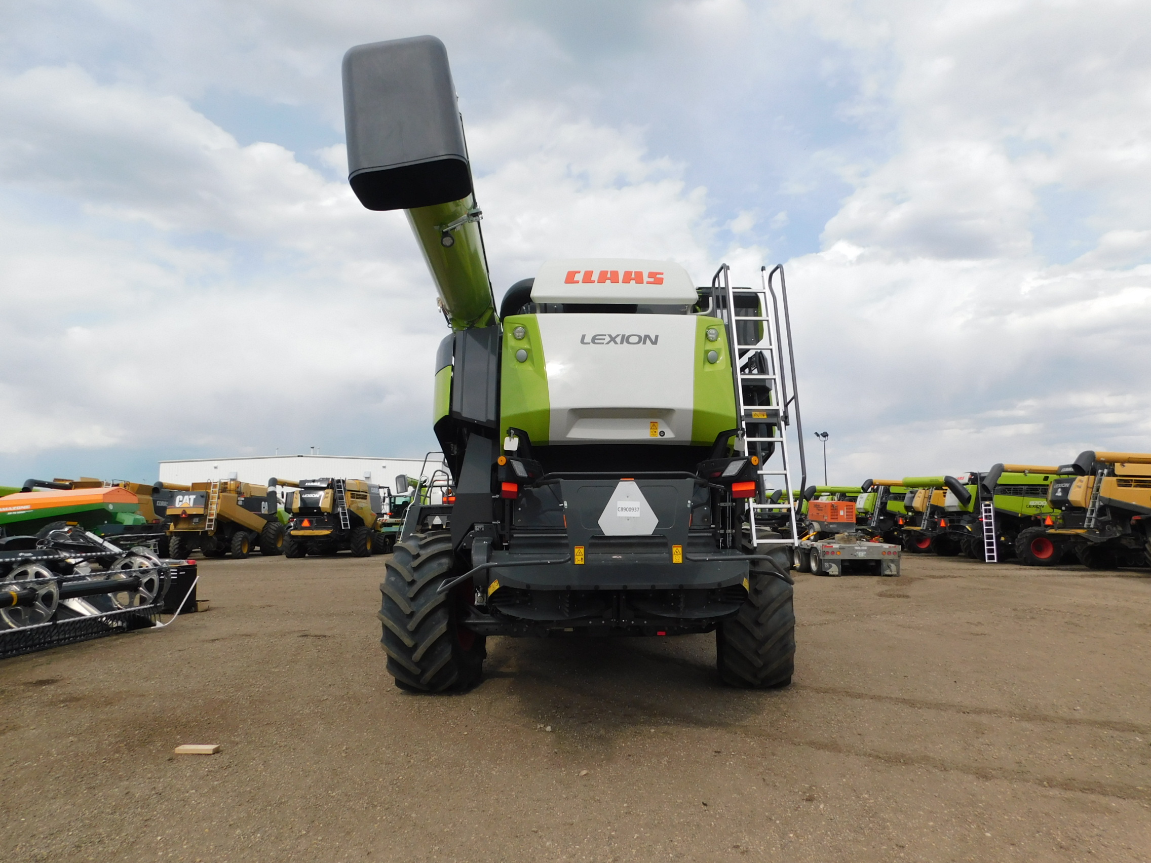 2022 CLAAS 8700 Combine