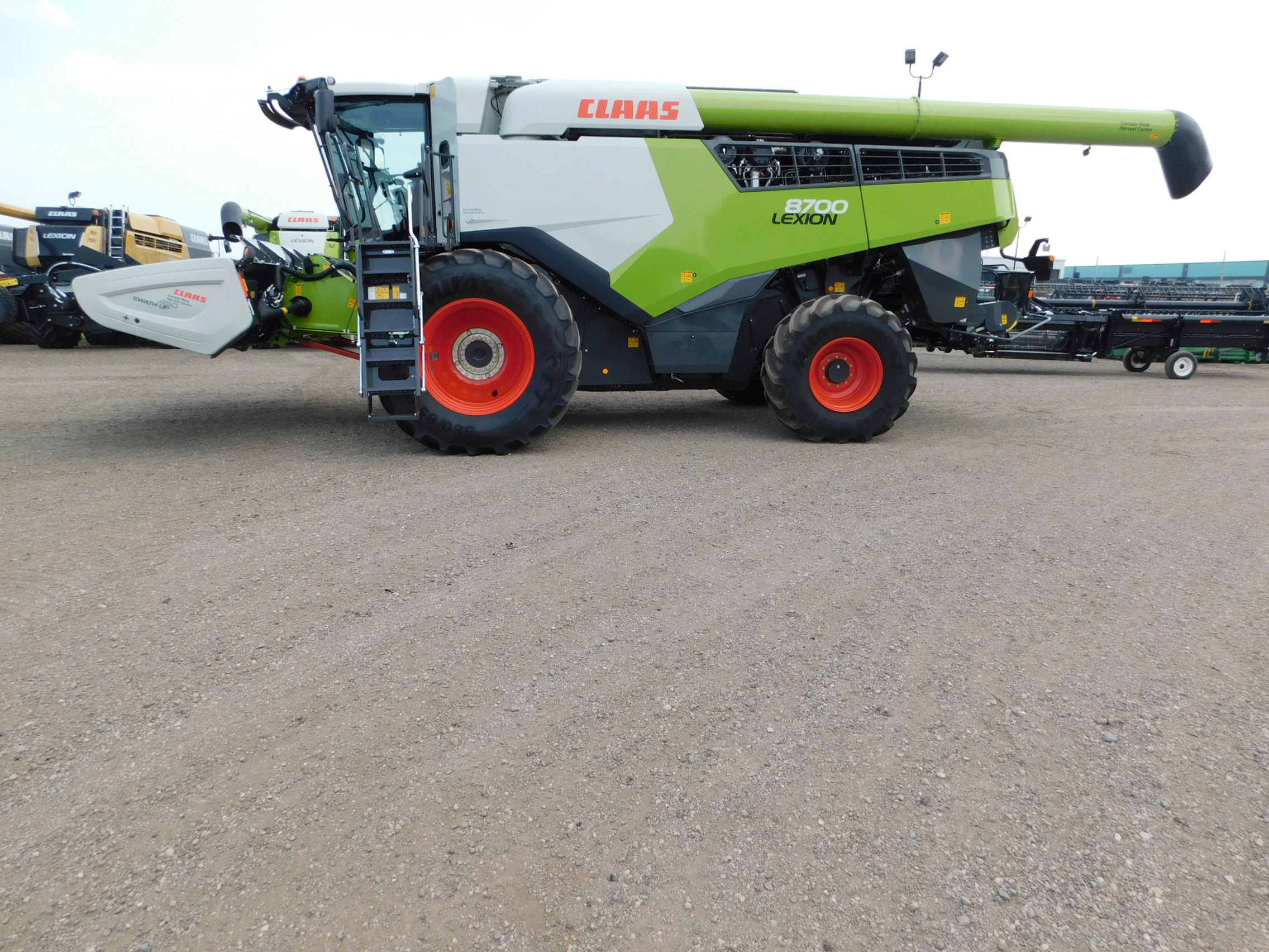 2021 CLAAS 8700 Combine