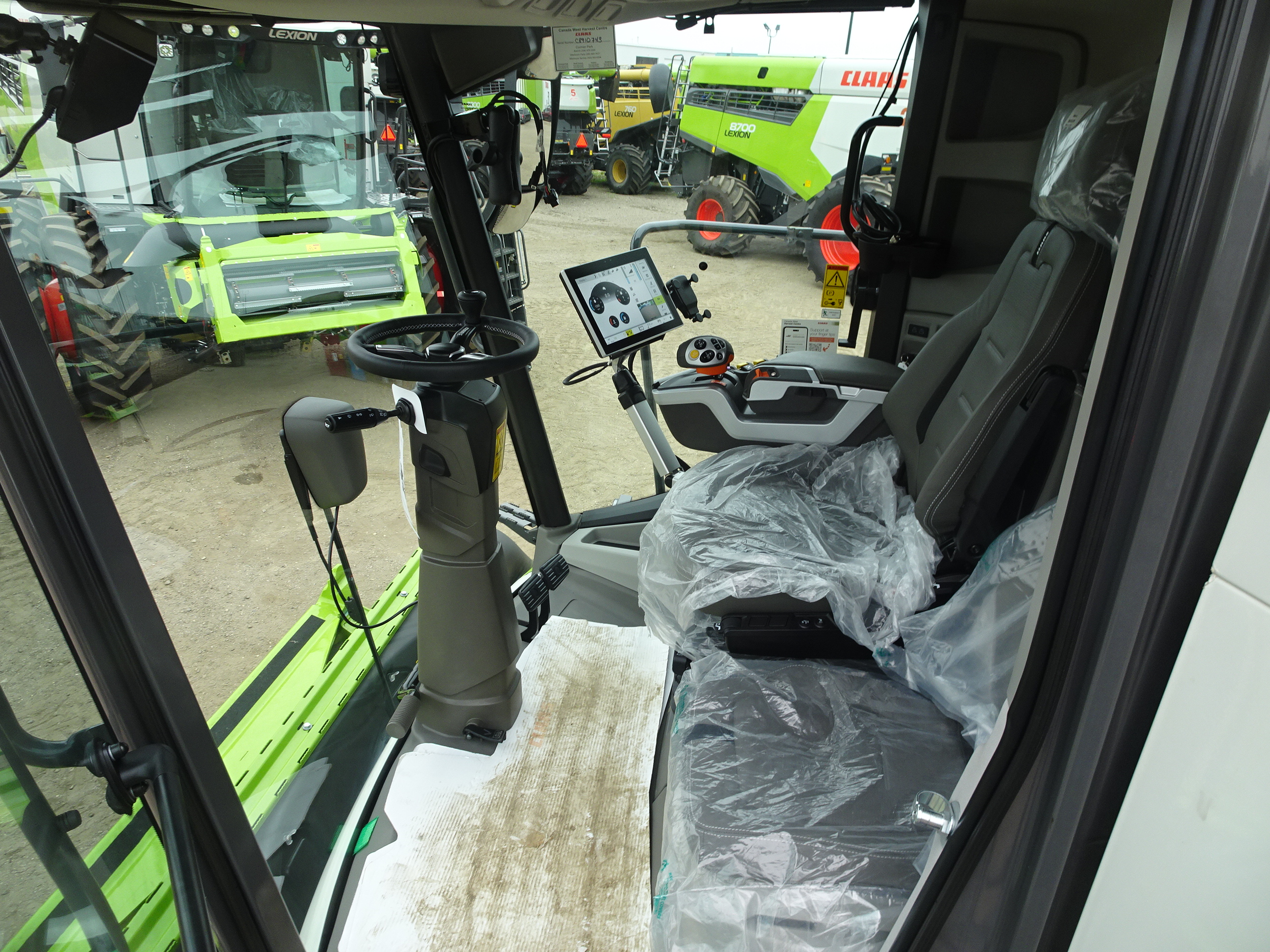 2024 CLAAS 8700TT Combine