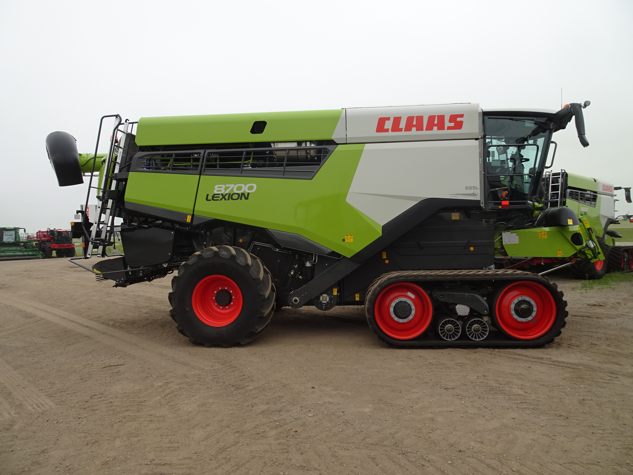 2024 CLAAS 8700TT Combine