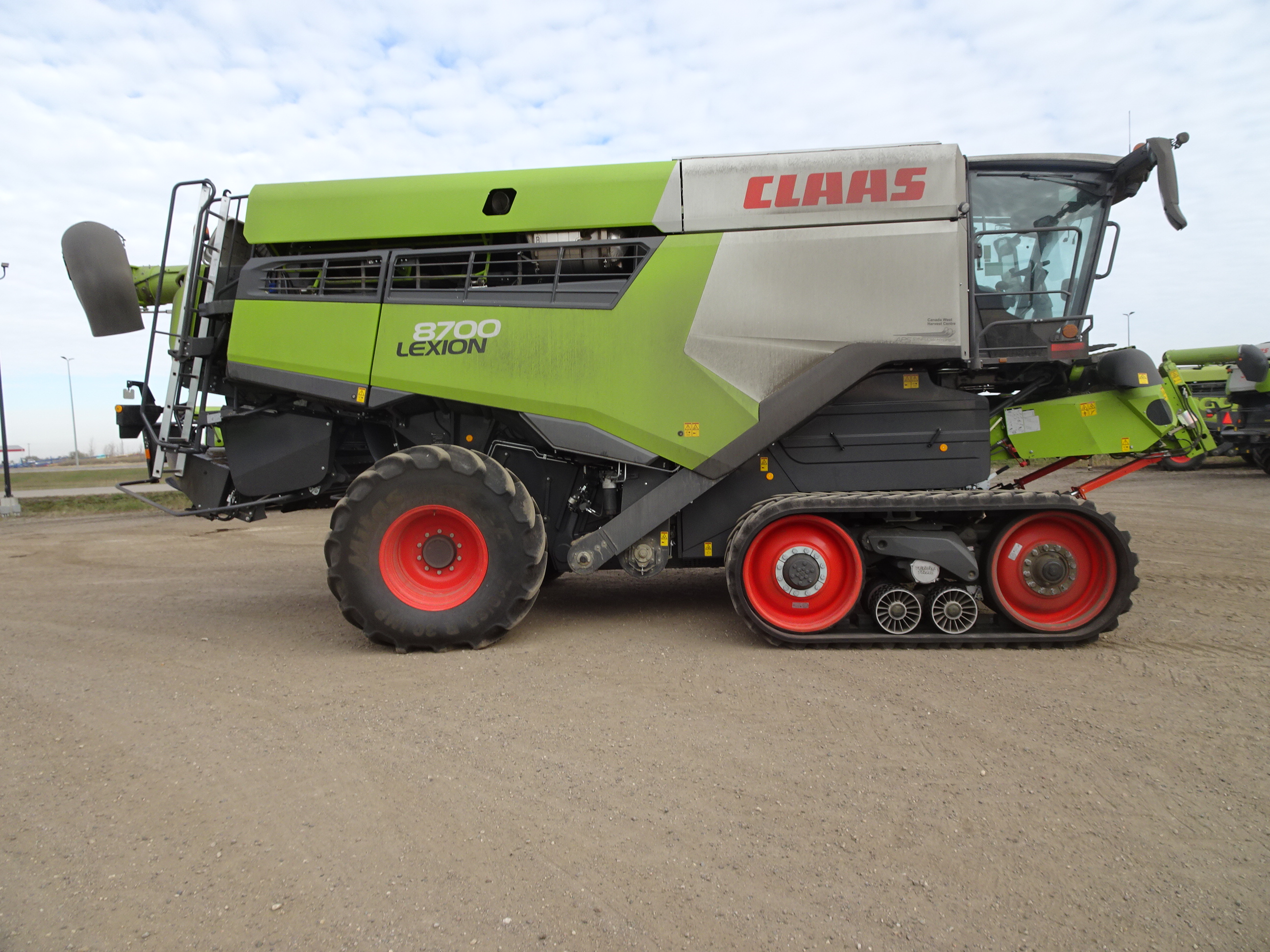 2024 CLAAS 8800TT Combine