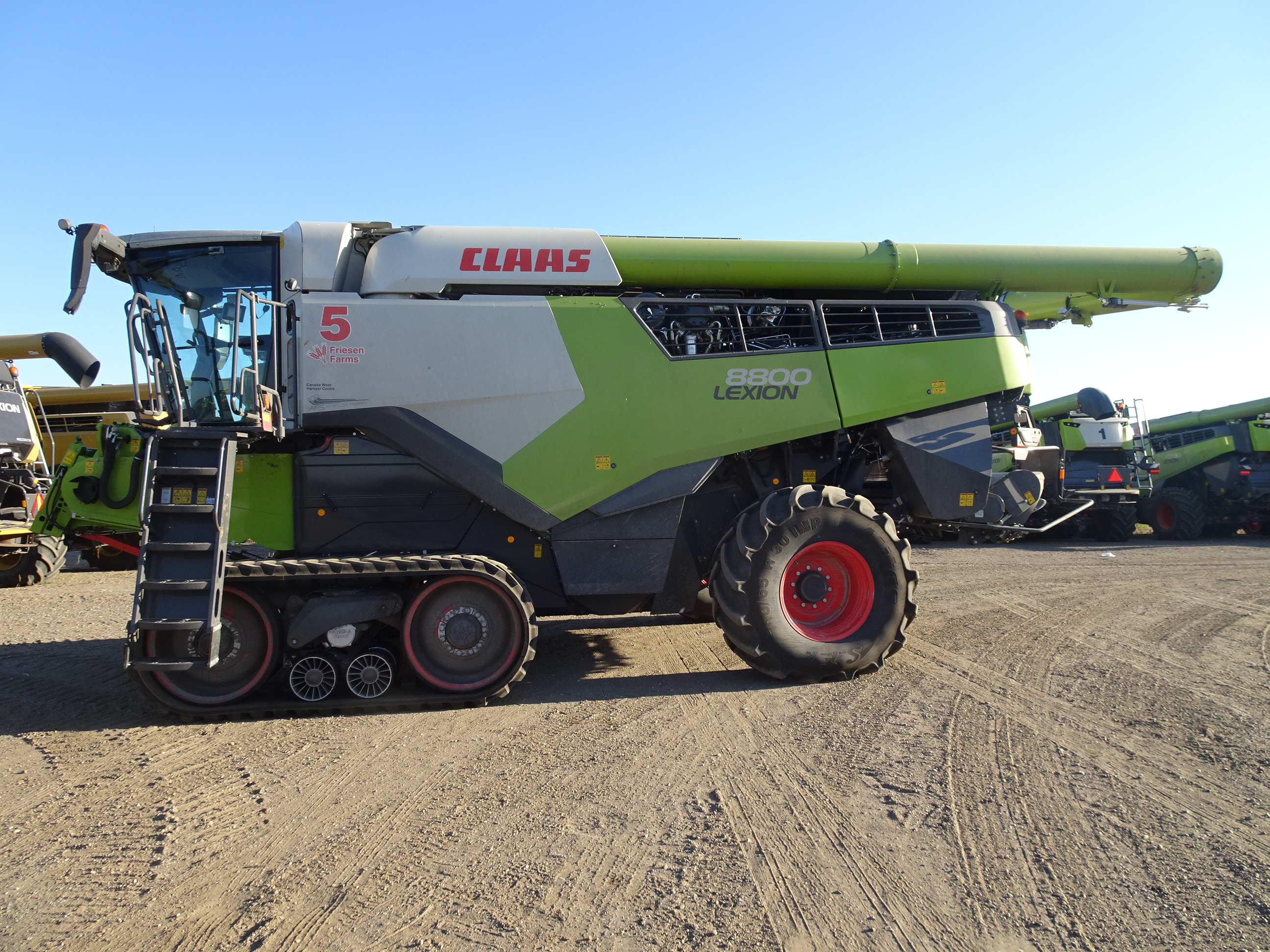 2024 CLAAS 8800TT Combine