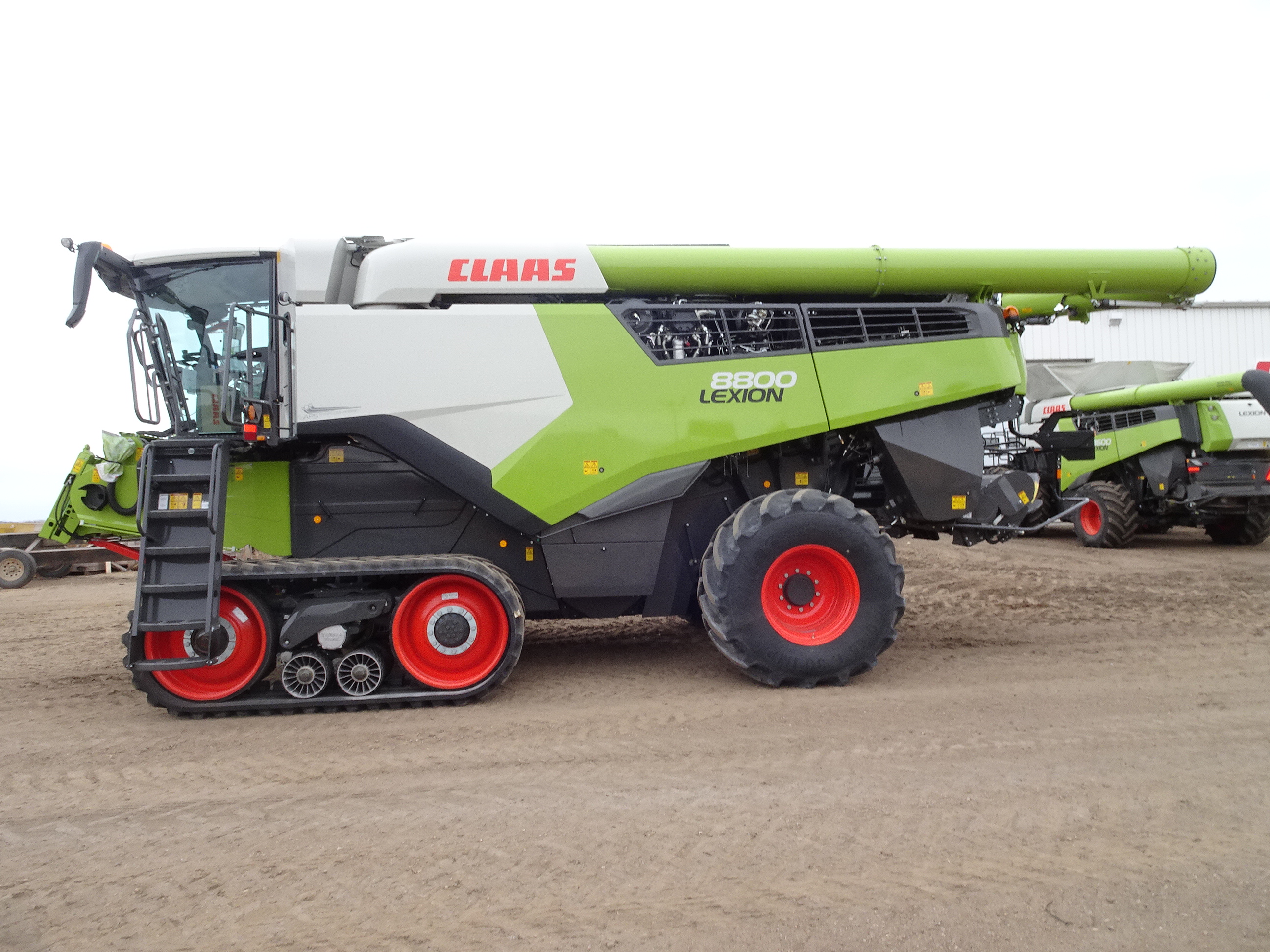 2024 CLAAS 8800TT Combine